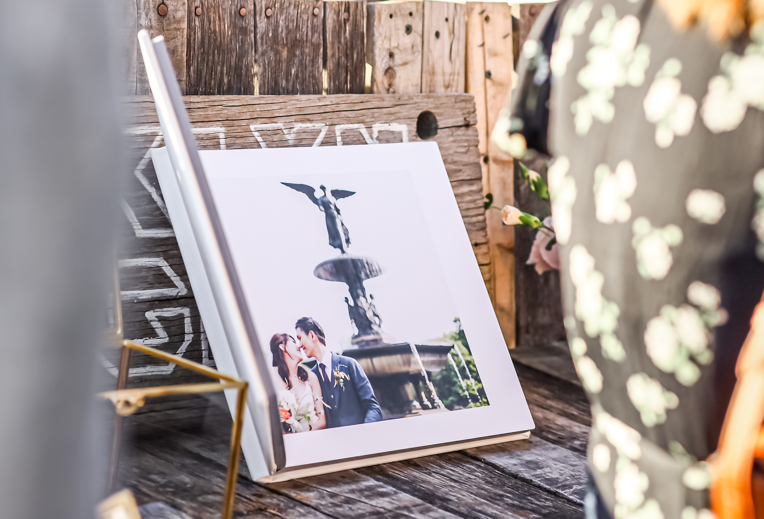 Ssunin and Kenny. Wedding and Event photography, Kisses + Veil