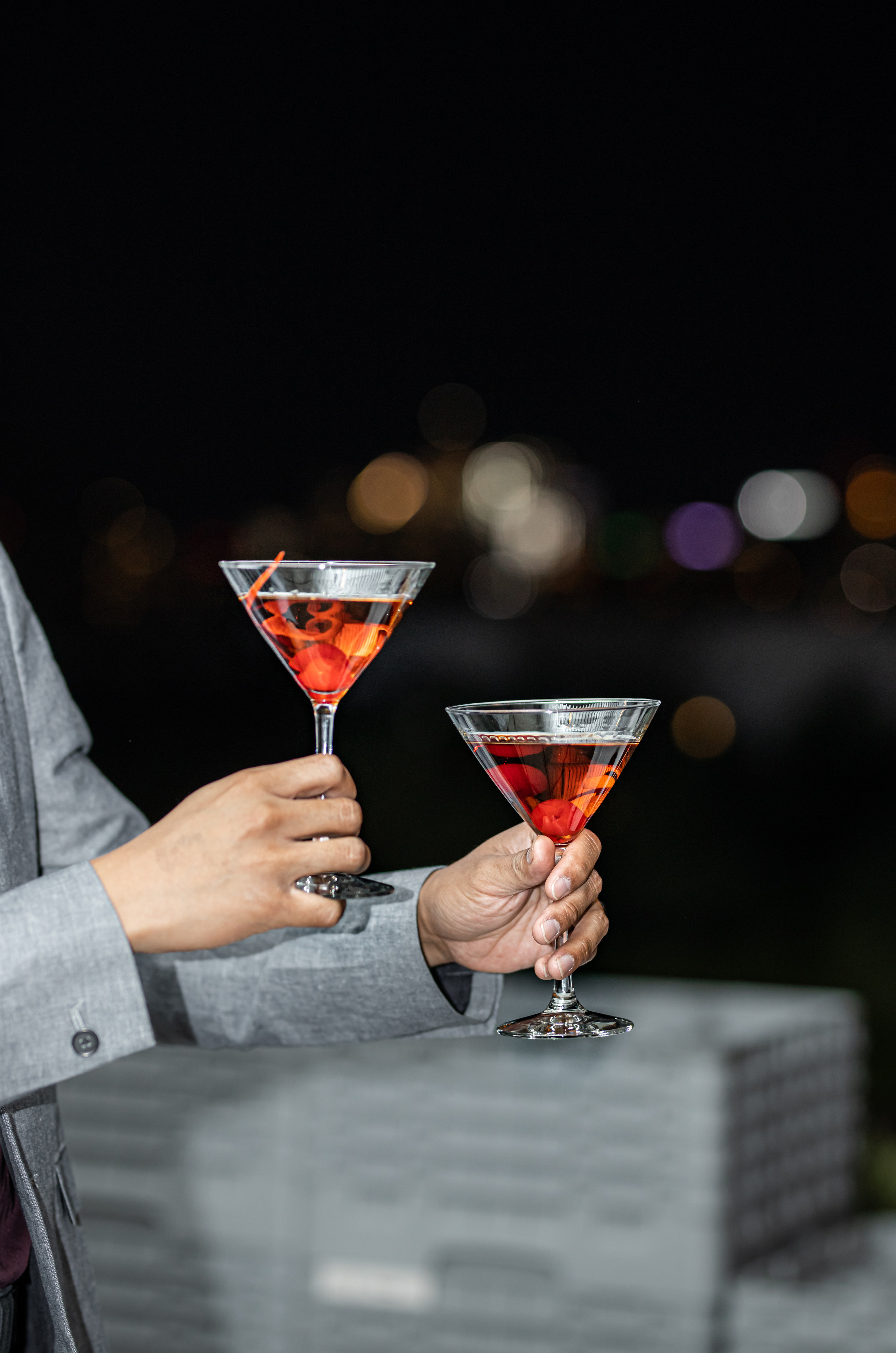 Ssunin and Kenny. Wedding and Event photography, Kisses + Veil