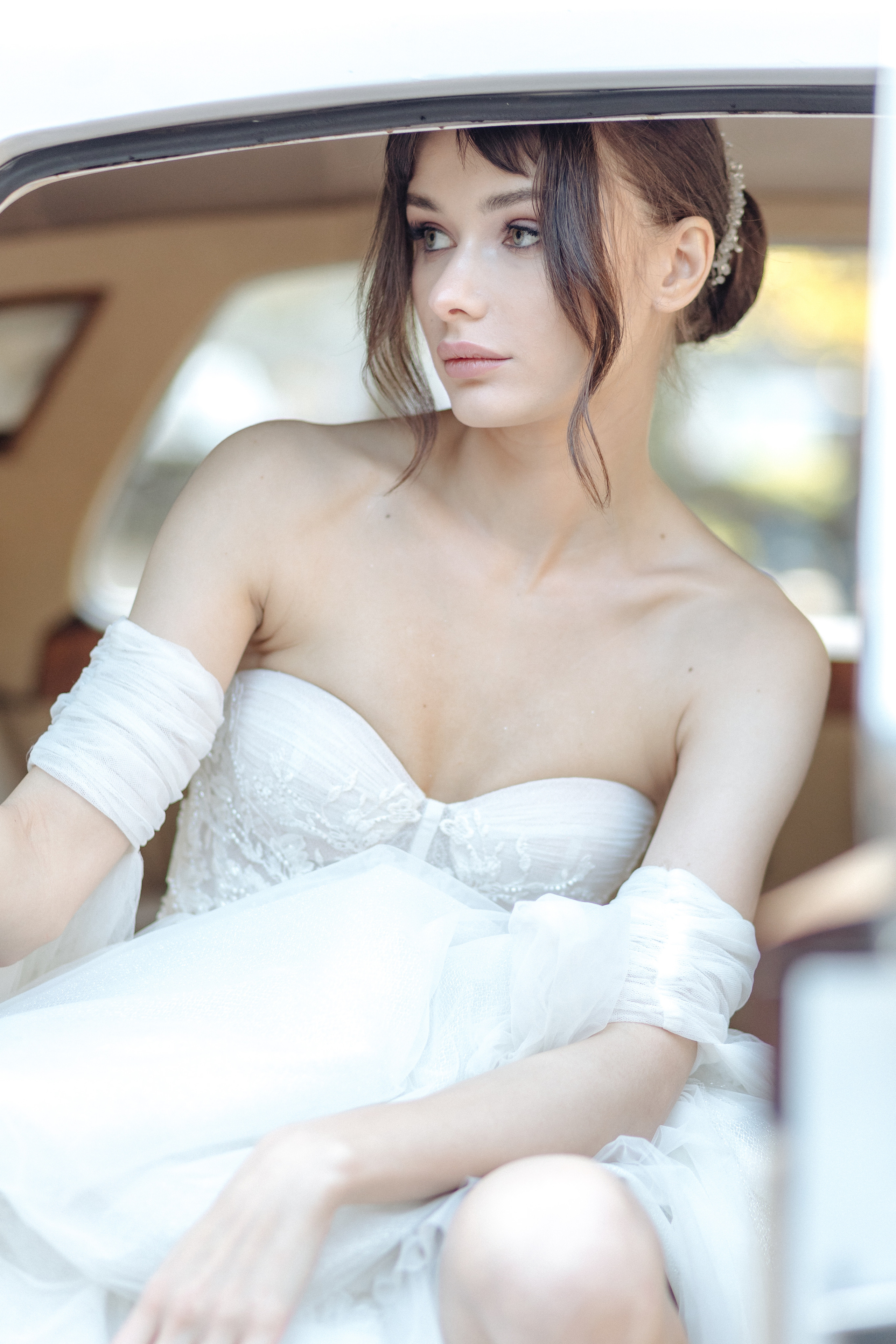 Renata and Tuckcer Des. Wedding and Event photography, Kisses + Veil