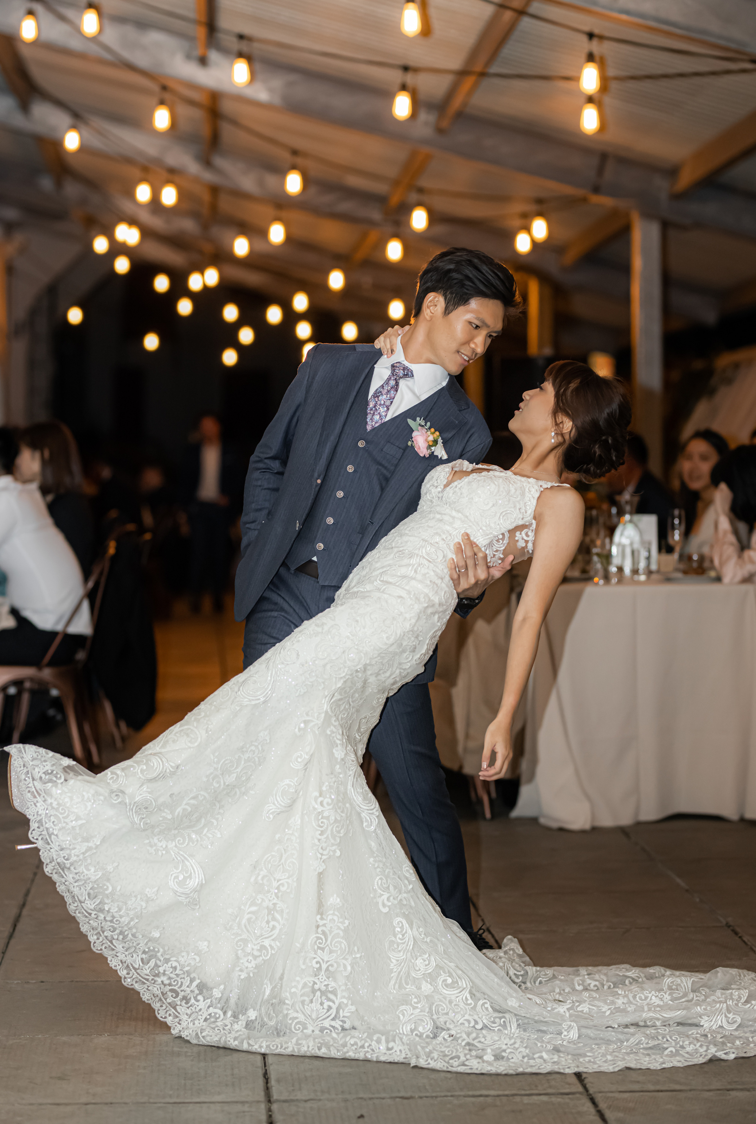 Ssunin and Kenny. Wedding and Event photography, Kisses + Veil