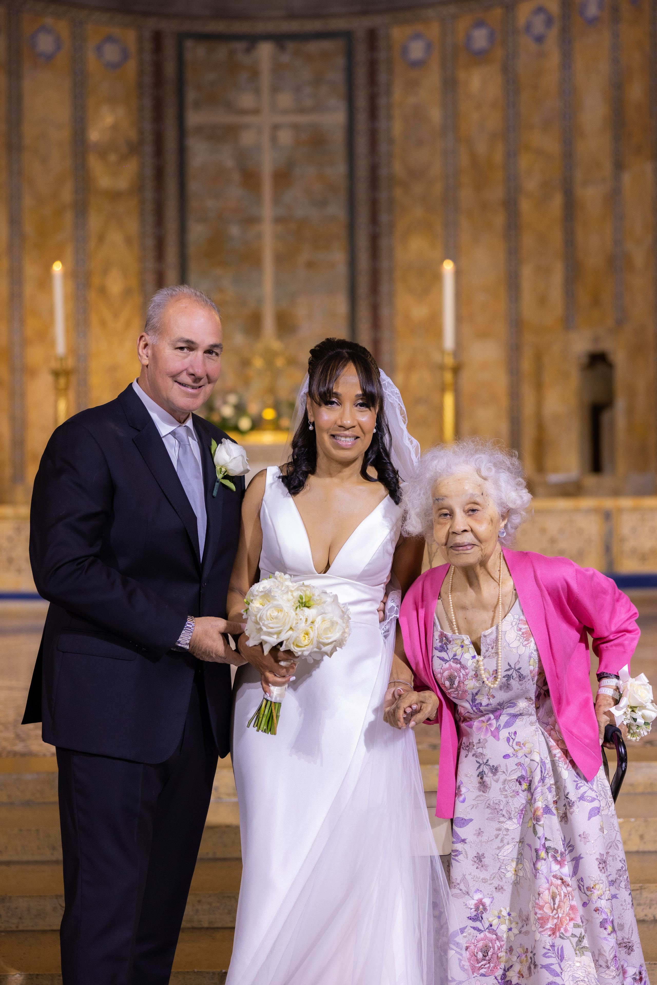 Marlene and Michael. Wedding and Event photography, Kisses + Veil