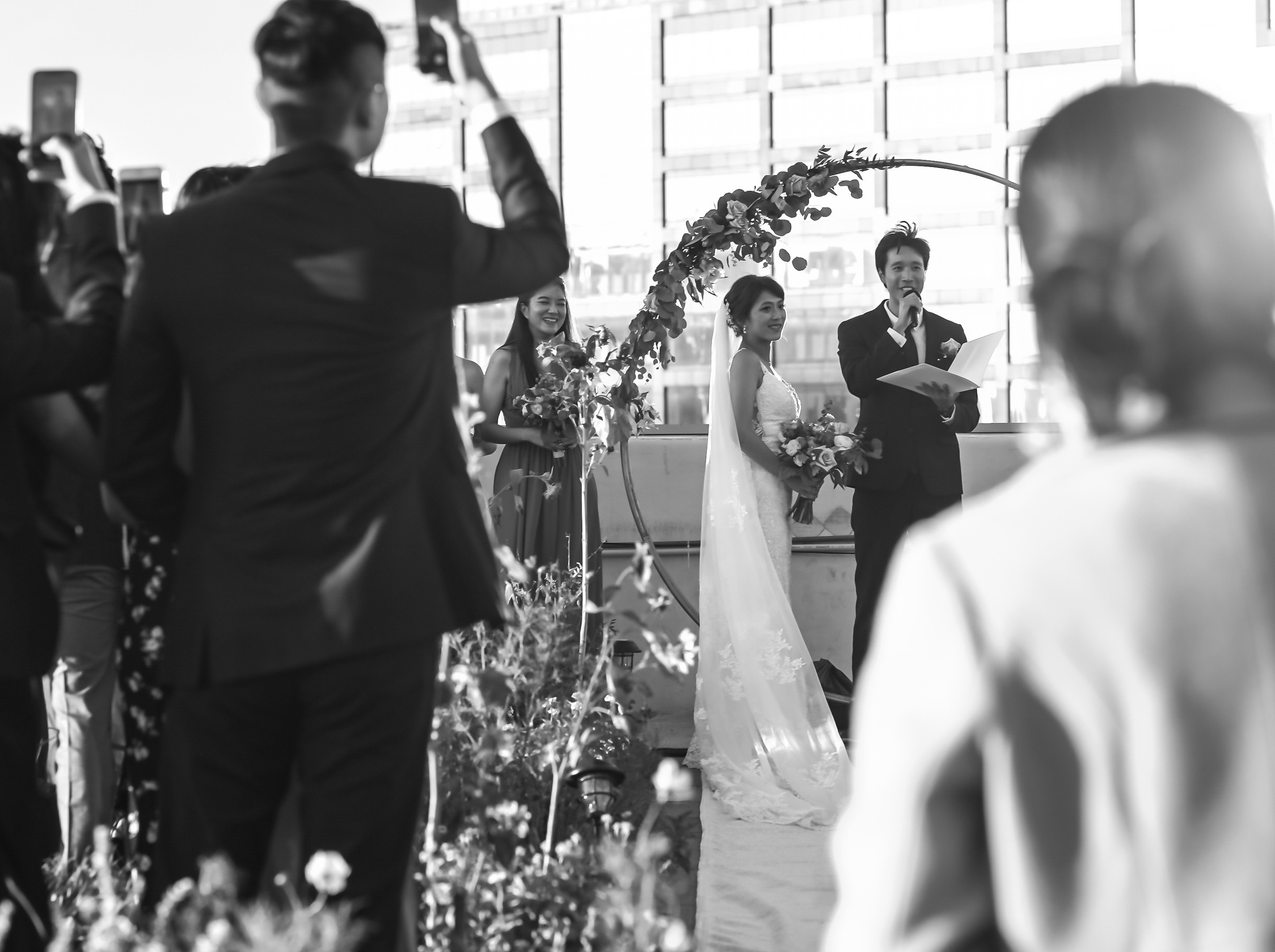 Ssunin and Kenny. Wedding and Event photography, Kisses + Veil