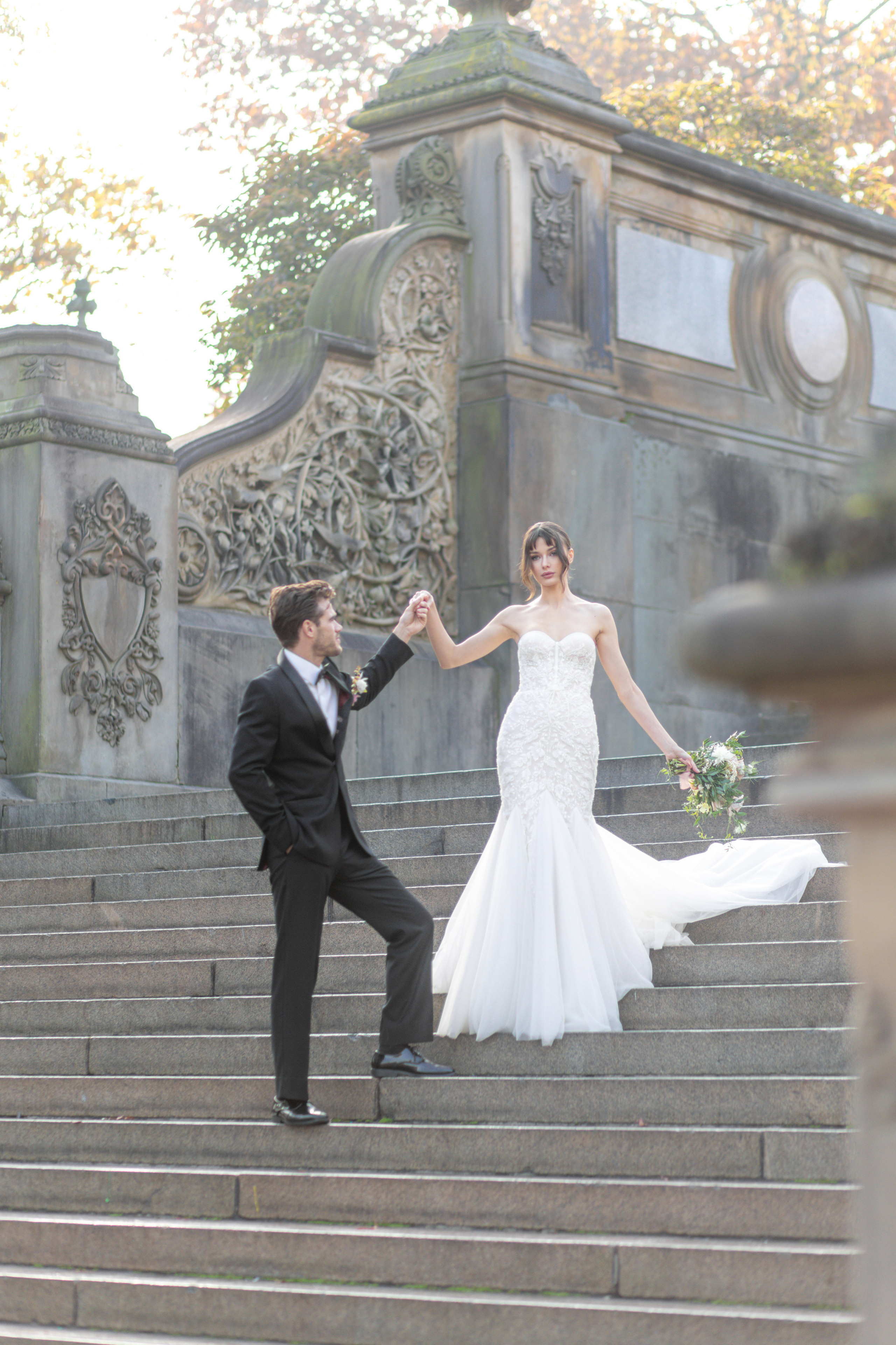 Renata and Tuckcer Des. Wedding and Event photography, Kisses + Veil