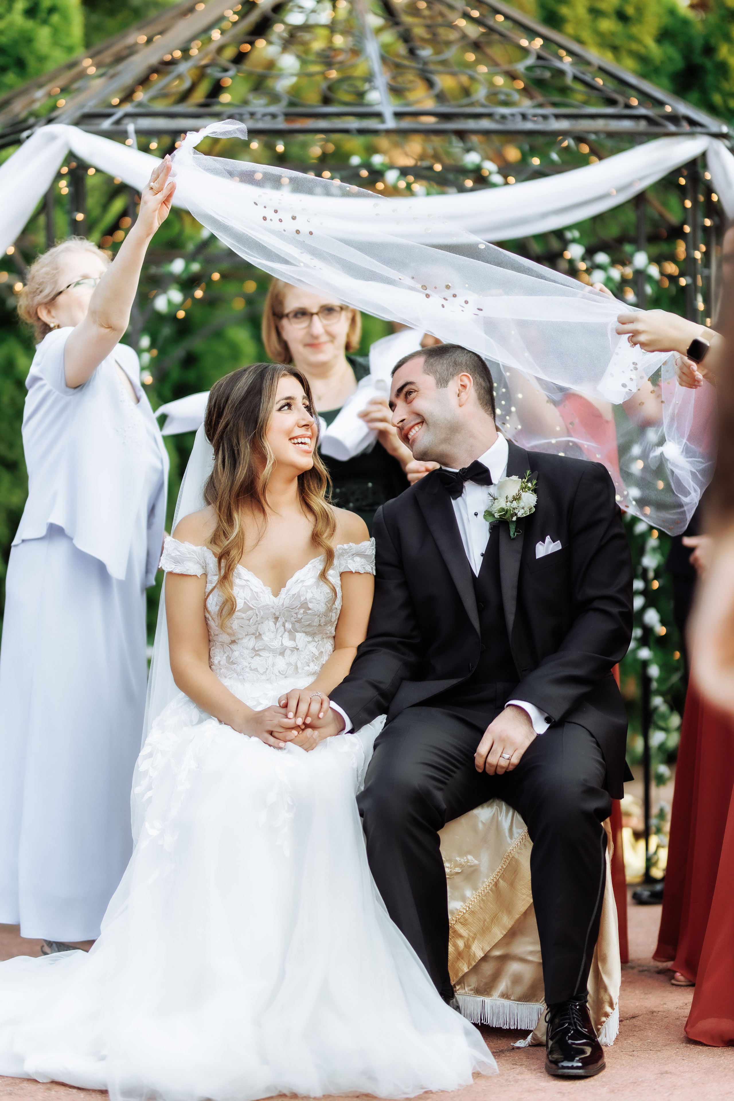 Wedding and Event photography, Kisses + Veil