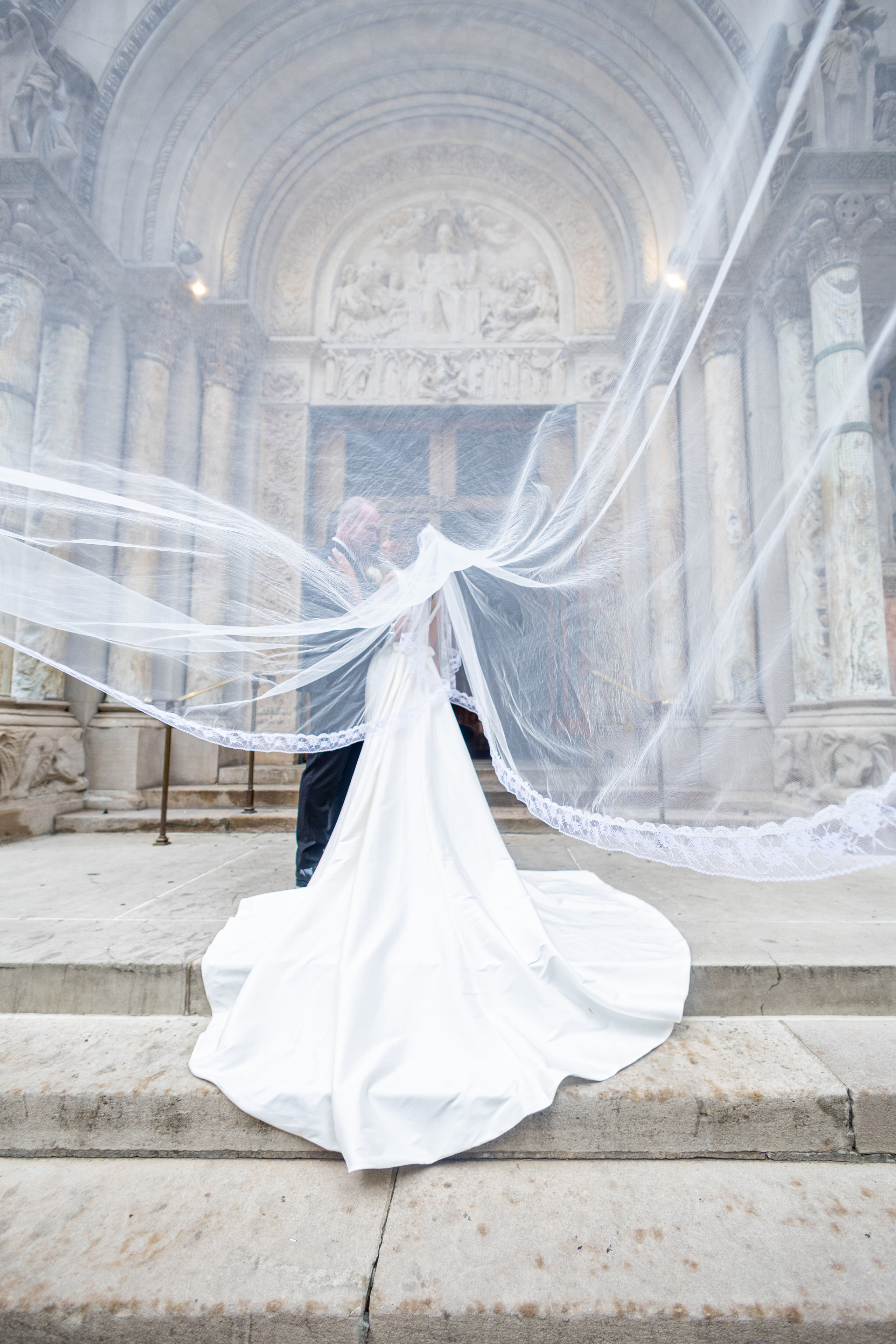 Marlene and Michael. Wedding and Event photography, Kisses + Veil