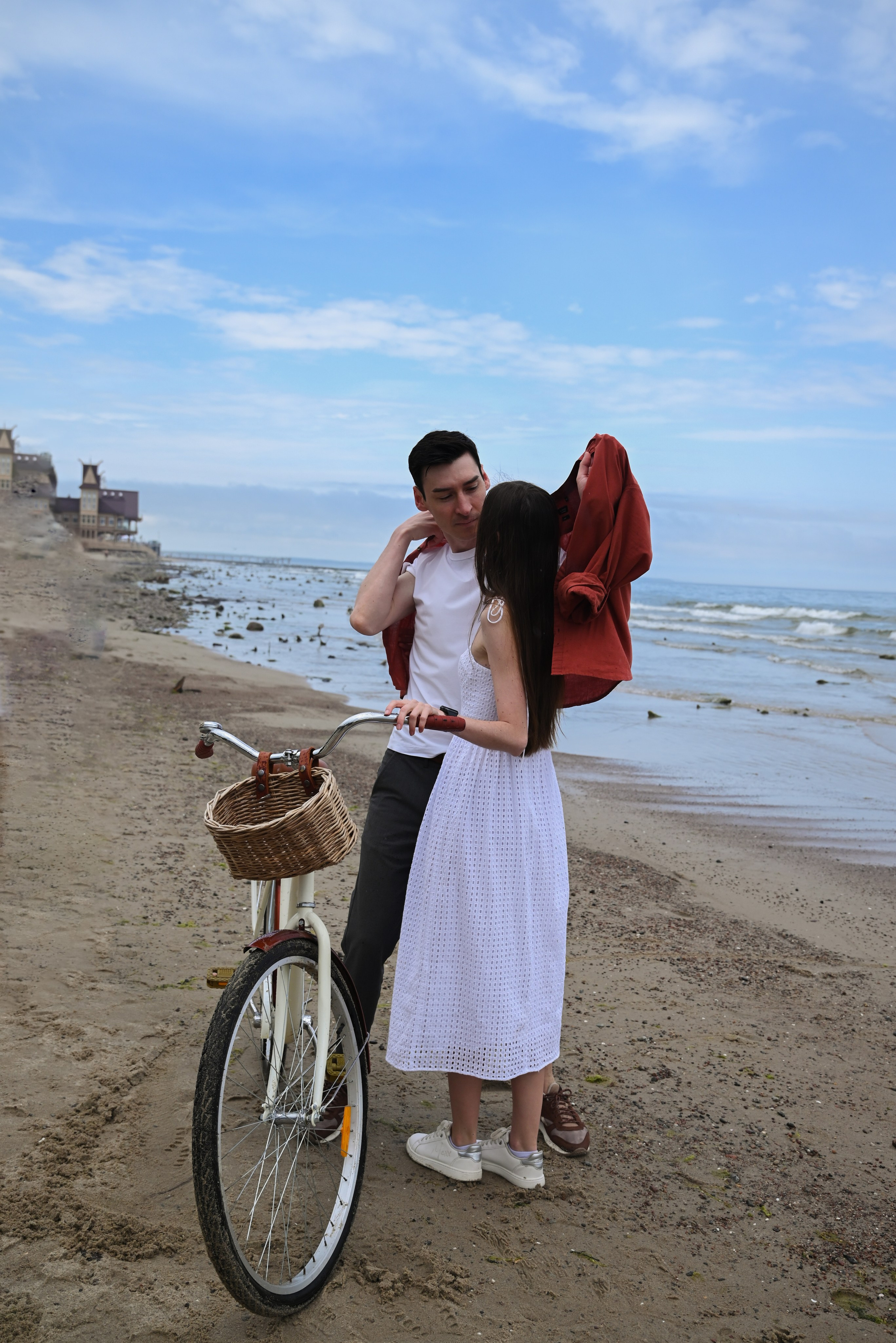 Love photography story on the riva of the see