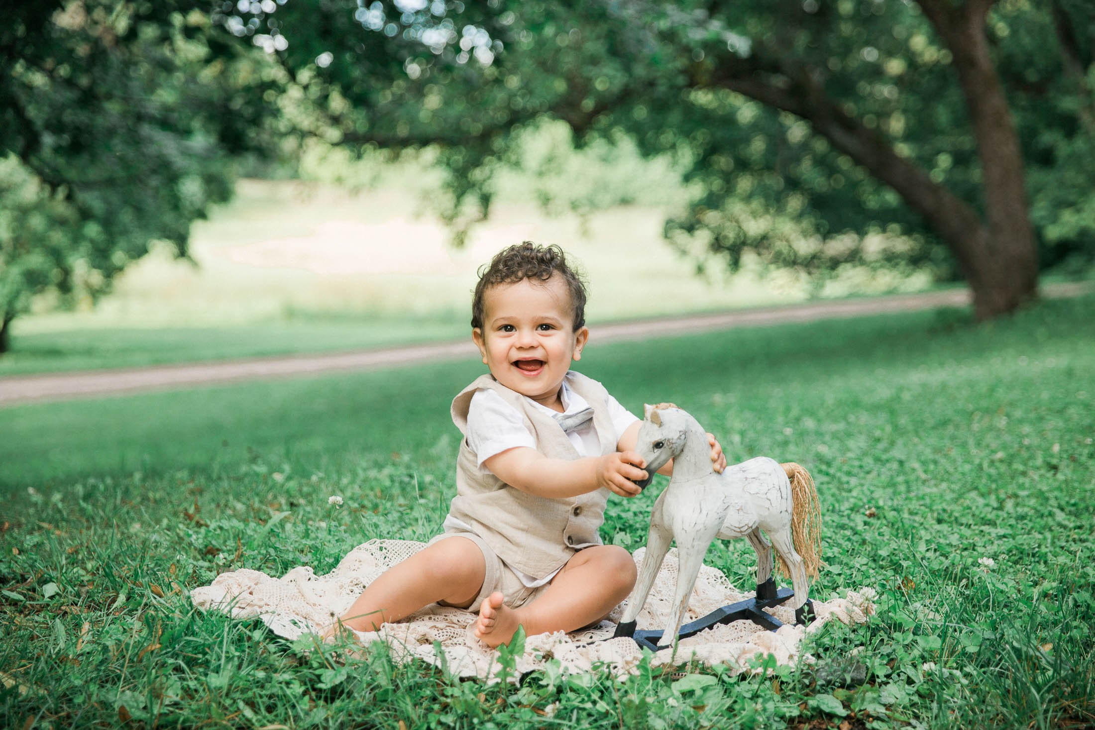 Yksivuotiskuvaus Tuomarinkylän kartanolla
