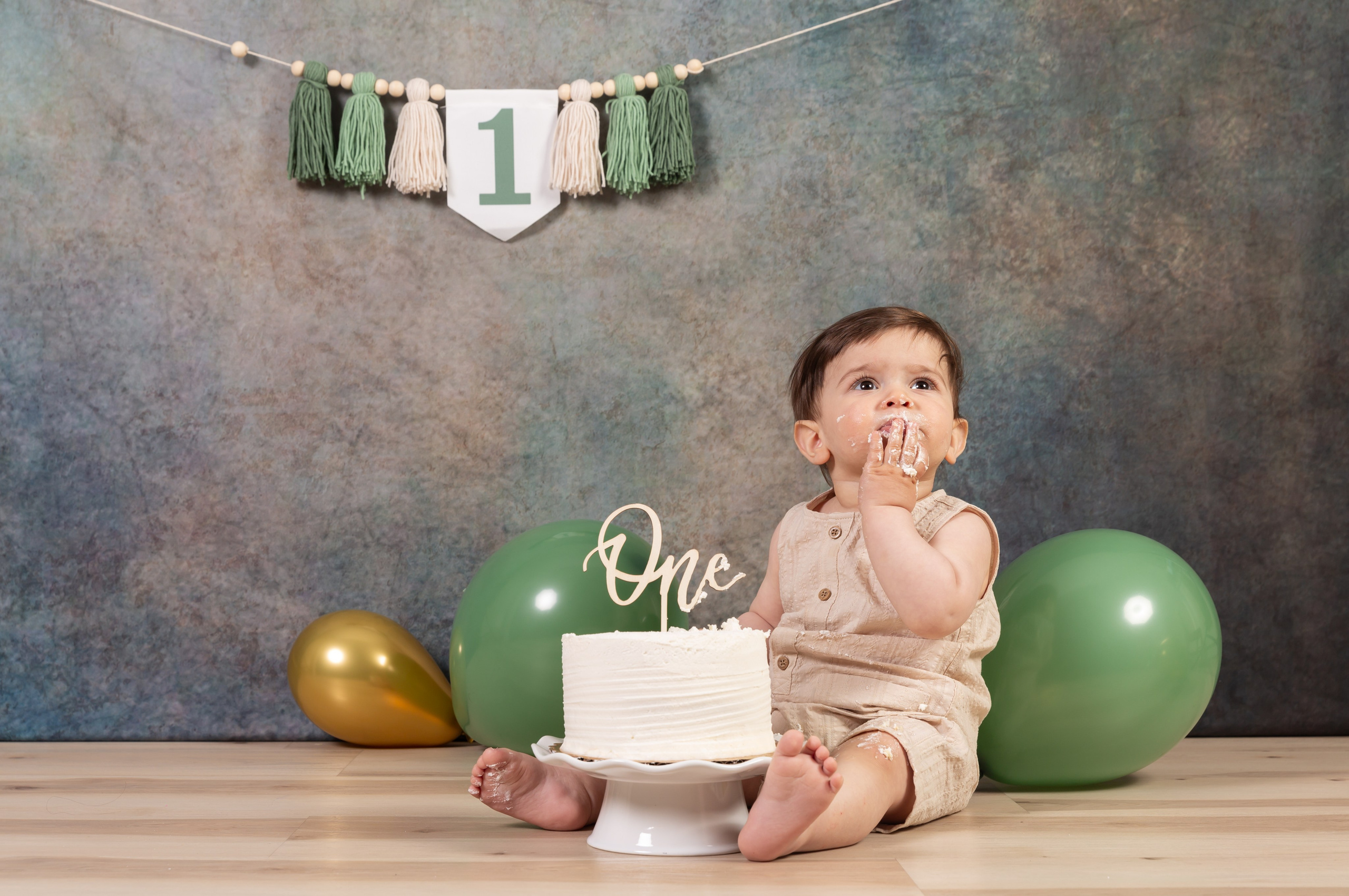 Smash Cake. Photographer is San Jose, Iryna Novosyolova