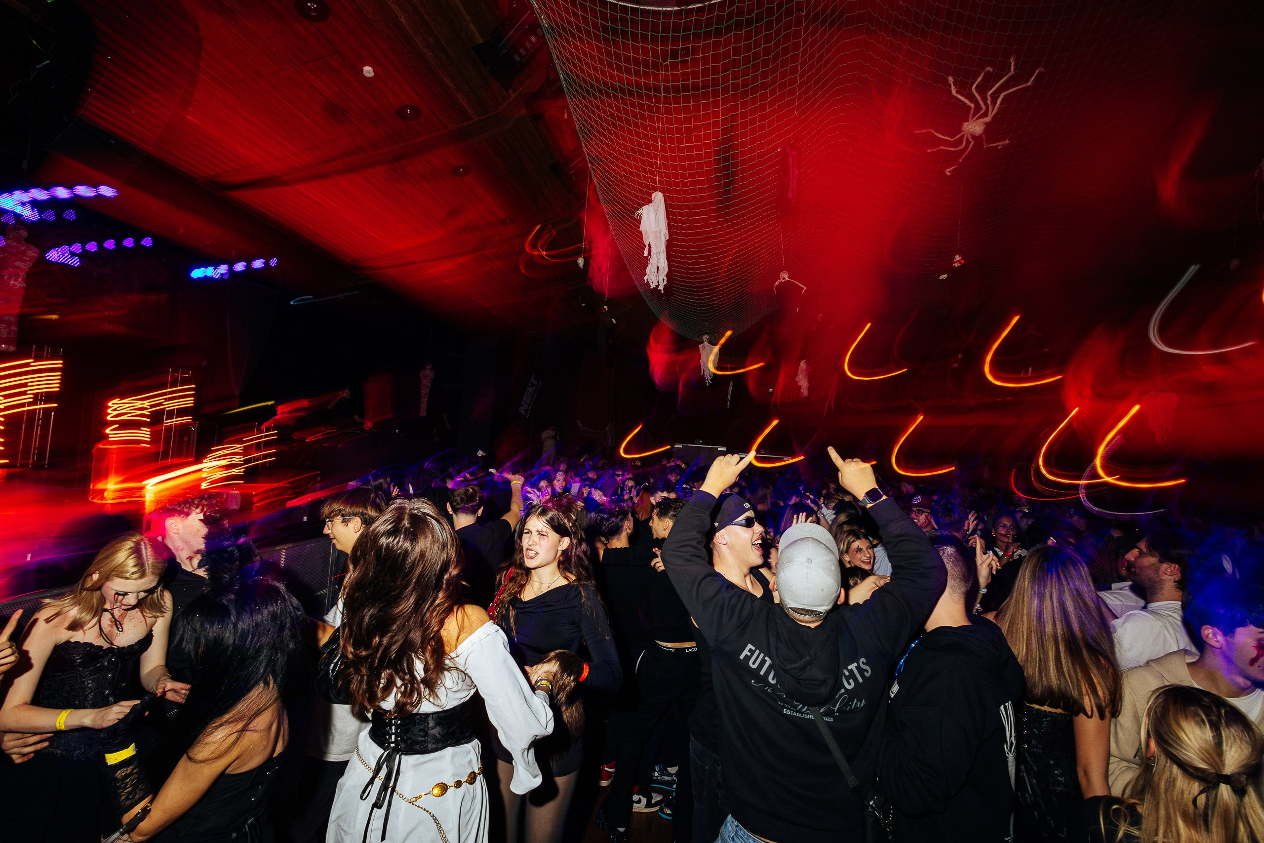 Halloween Telfs 2025. 808Media – Professionelle Foto- und Videografie für Restaurants, Hotels, Events und Hochzeiten in Innsbruck und Tirol