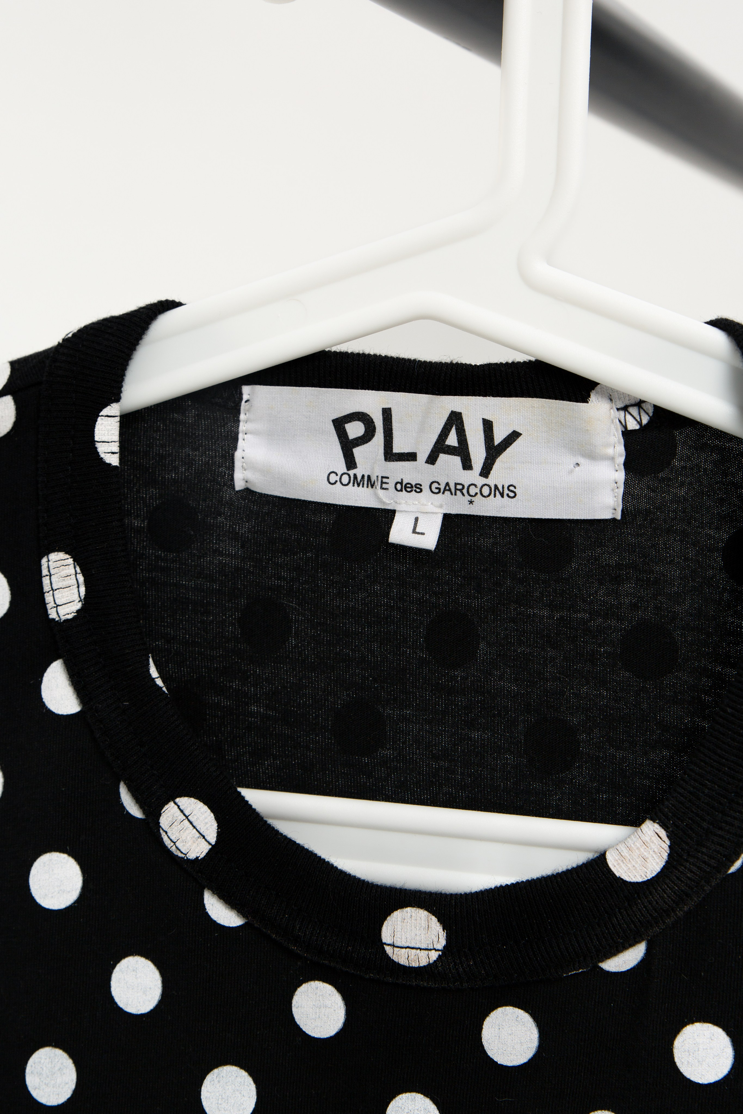 Davran. Thrift shop. Photographer Vladmir Gladkov