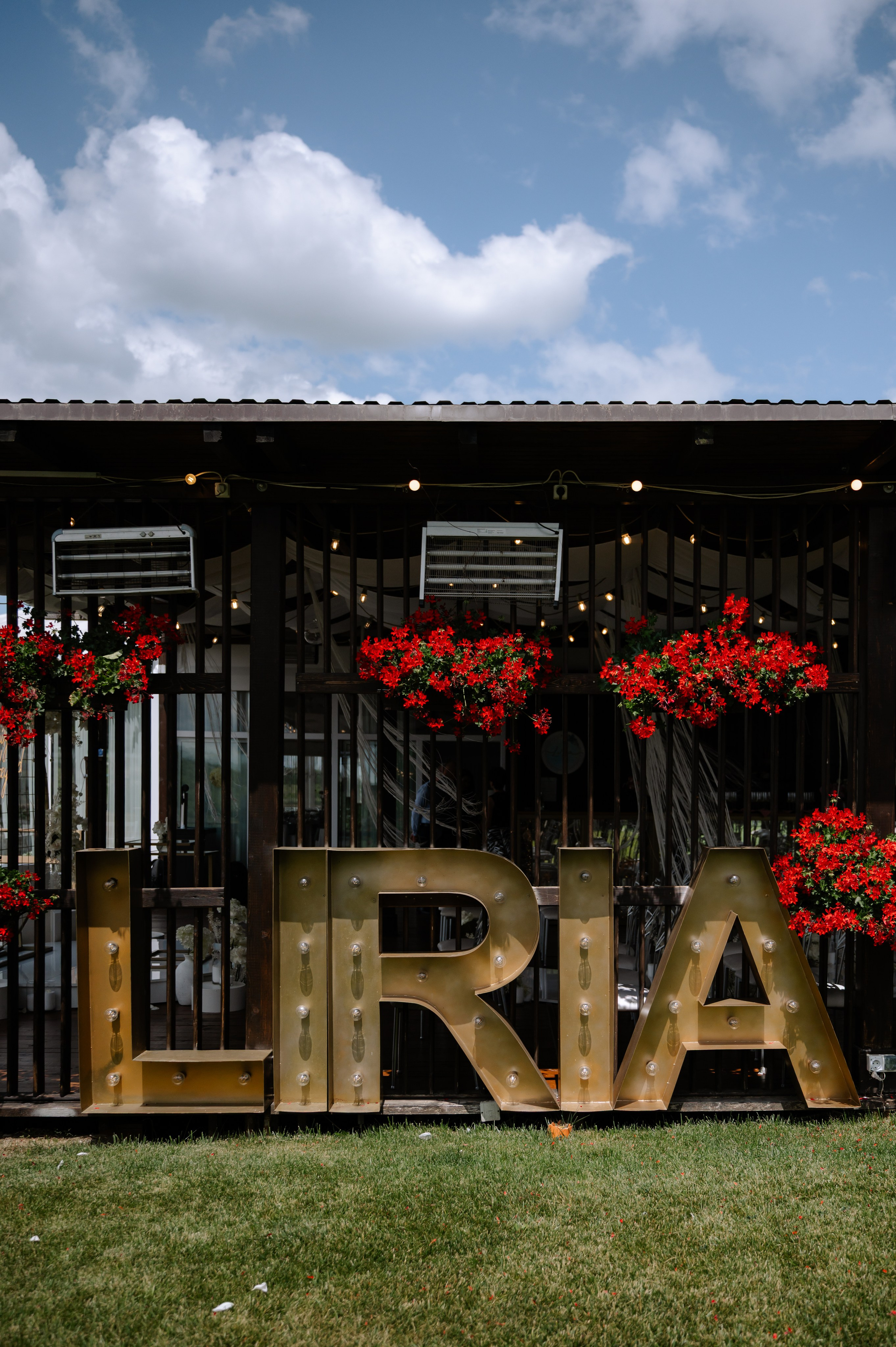 Alina + Gabriel | Liria. Proud Vision Weddings | Wedding Photography & Films — Servicii profesionale Foto Video Nunta Iasi