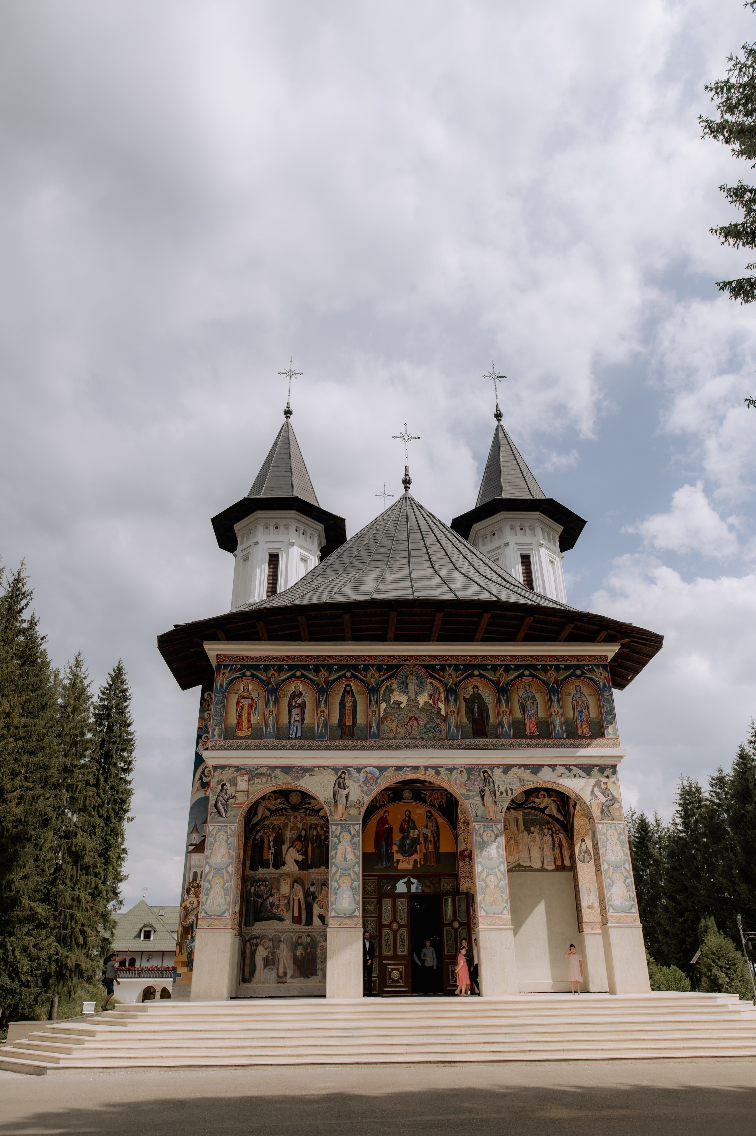 Cum să alegi un fotograf de nuntă în stilul tău. Proud Vision Weddings | Wedding Photography & Film — Servicii profesionale Foto Video Nunta Iasi