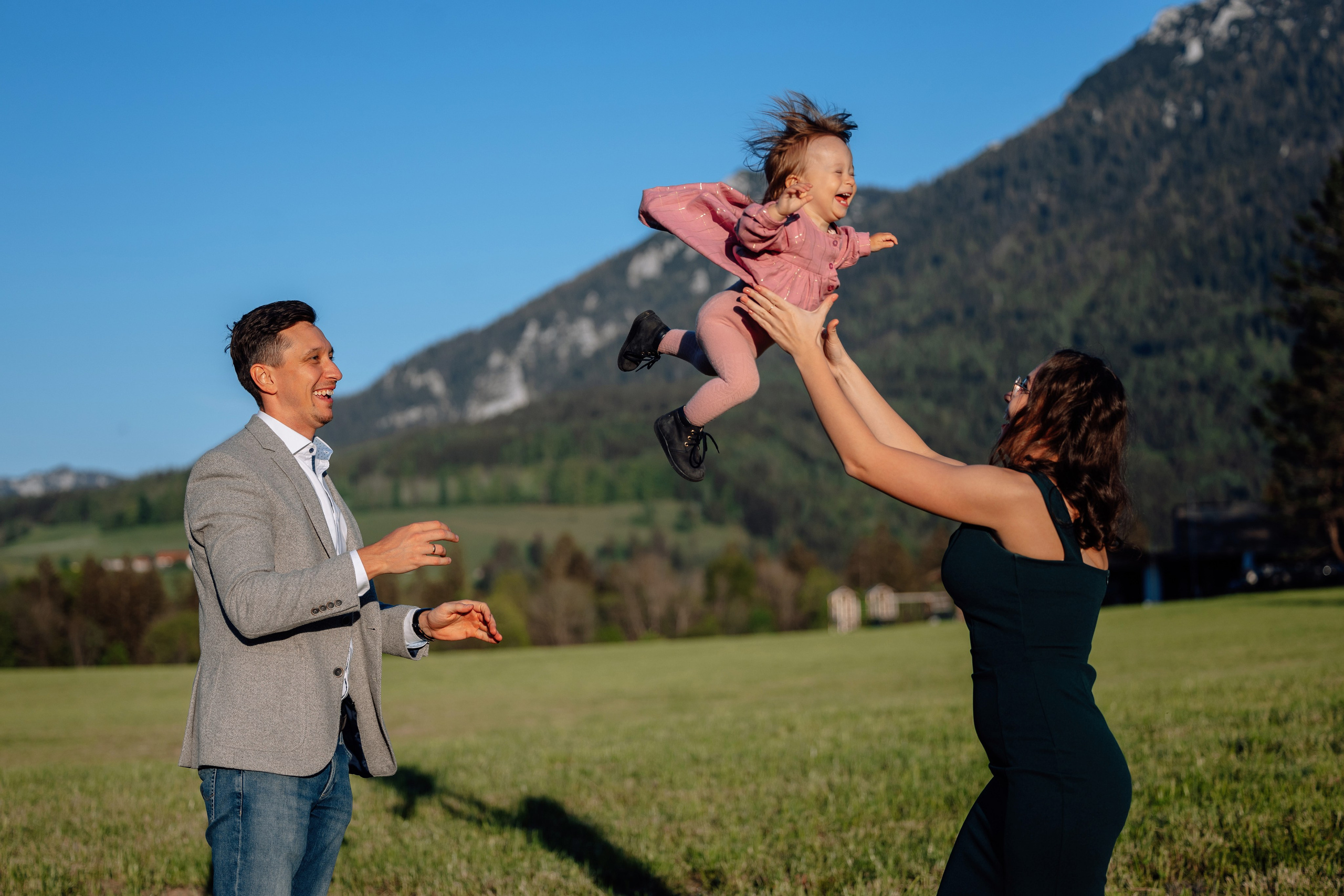 In der Nähe der Berge (bei Ruhpolding). Hochzeitsfotograf München Taufe Familienfotograf Tanja Mauke