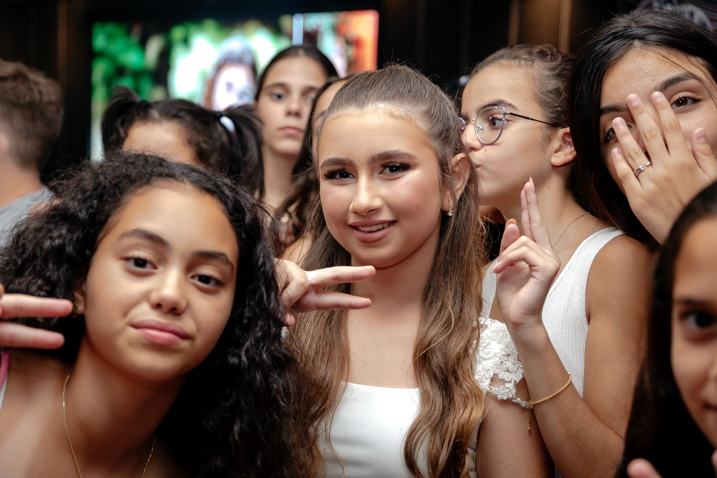 אולם תבור, בת מצווה ליאן. Home