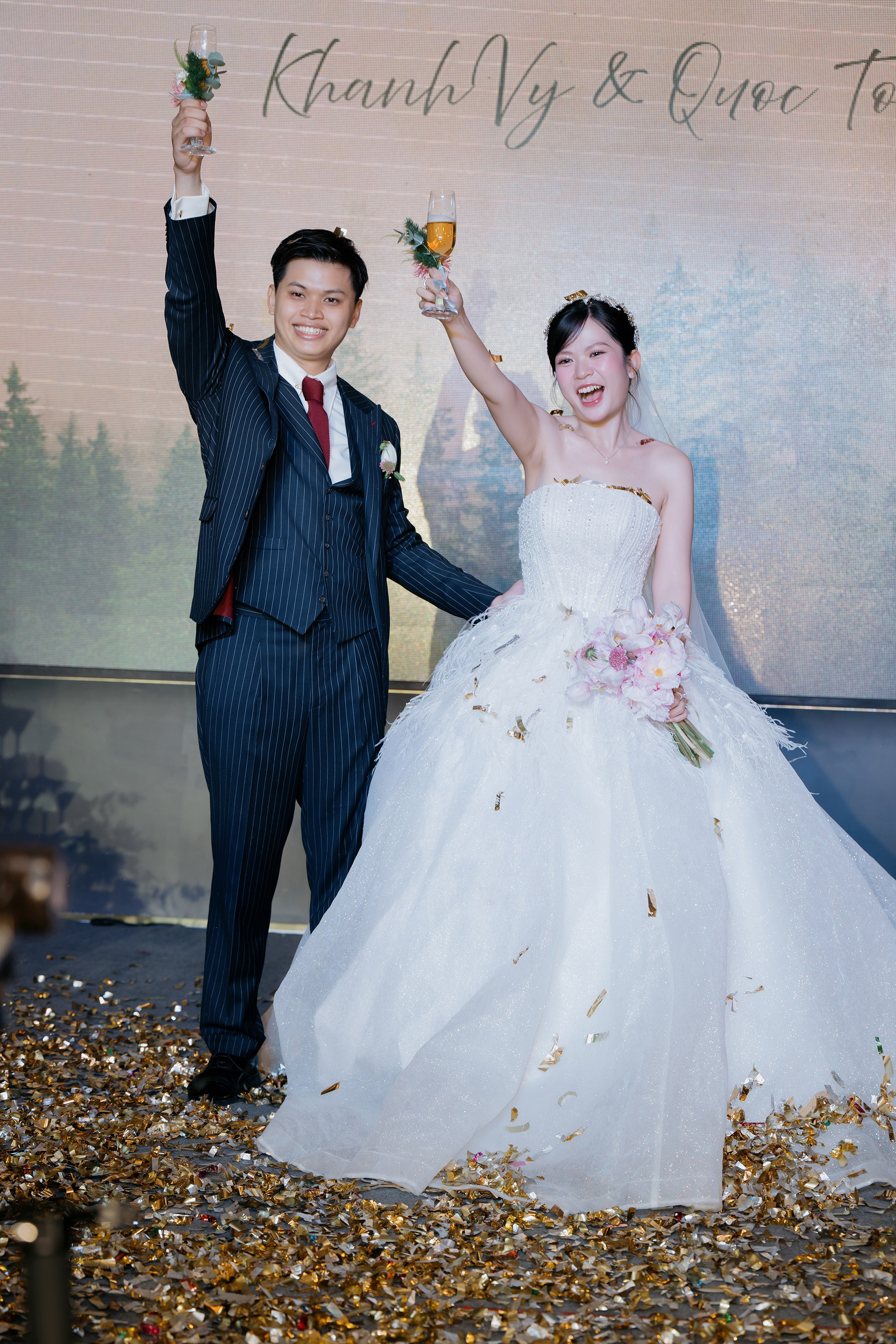 TOAN & VY / Wedding Journalism. Saigon Wedding Present | Art Beyond Moments
