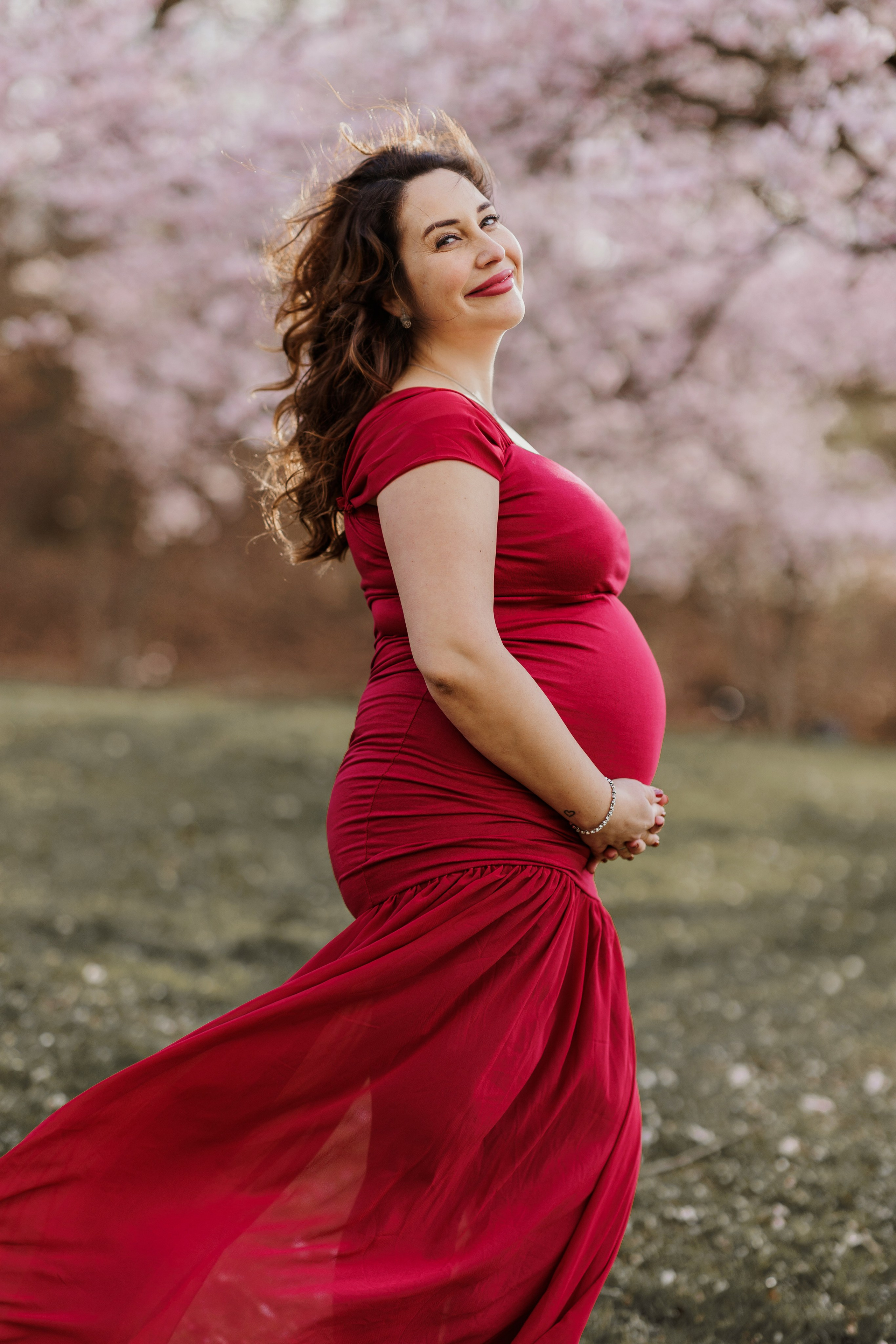 Belly Shooting im  Olympia Park. Family Fotografer in München und Umgebung