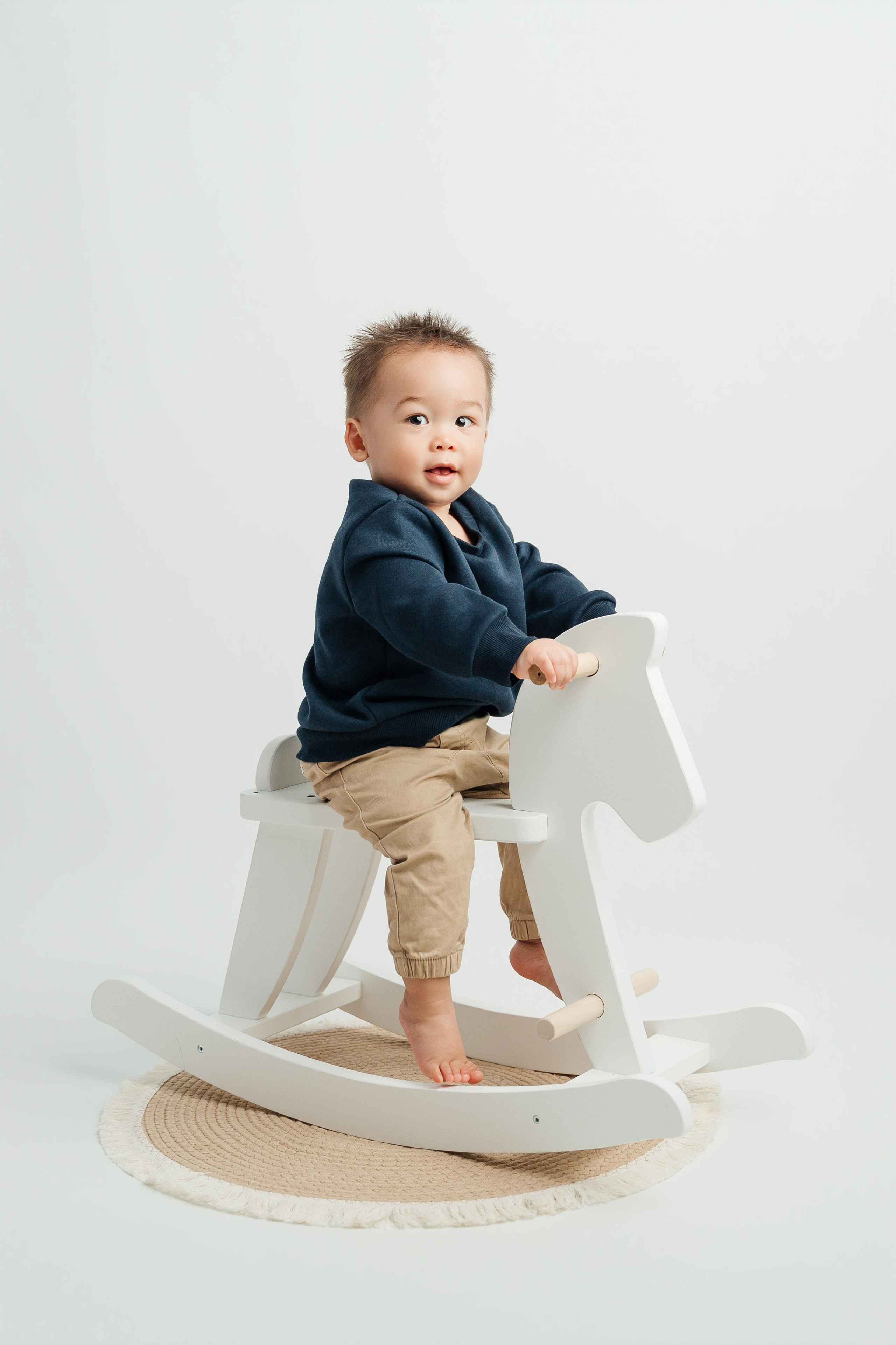 Photo session for 3-12 months babies price guide. Newborn and family photographer. Hills District. Sydney