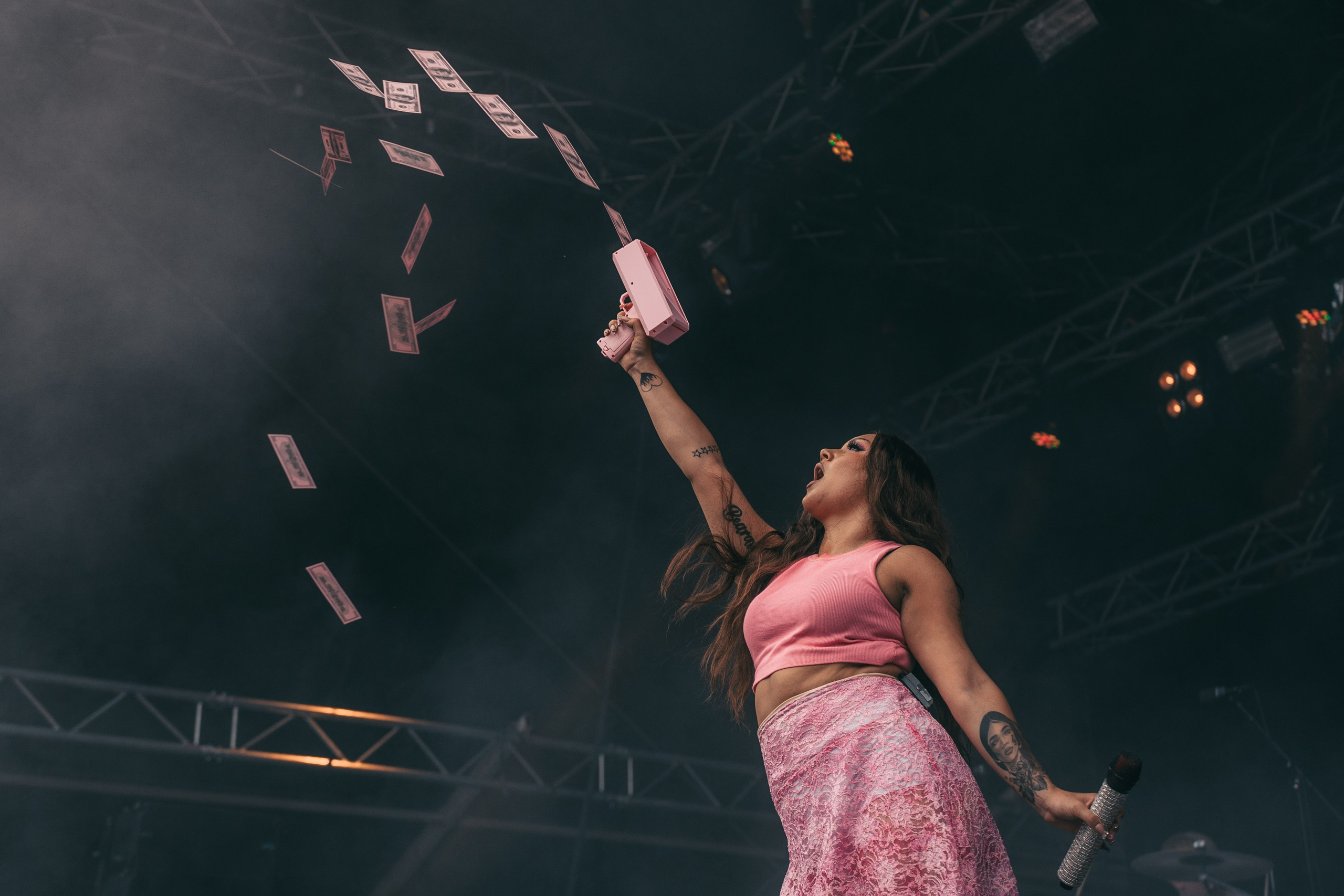 Festarit. VEKE MEDIA