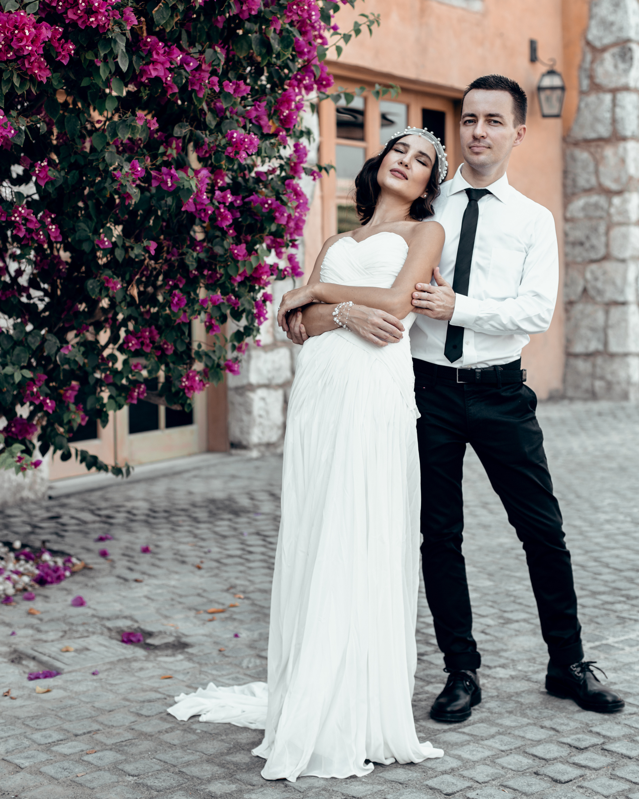 Prewedding photoshoot in Dubai. Wedding female photo and video studio in UAE