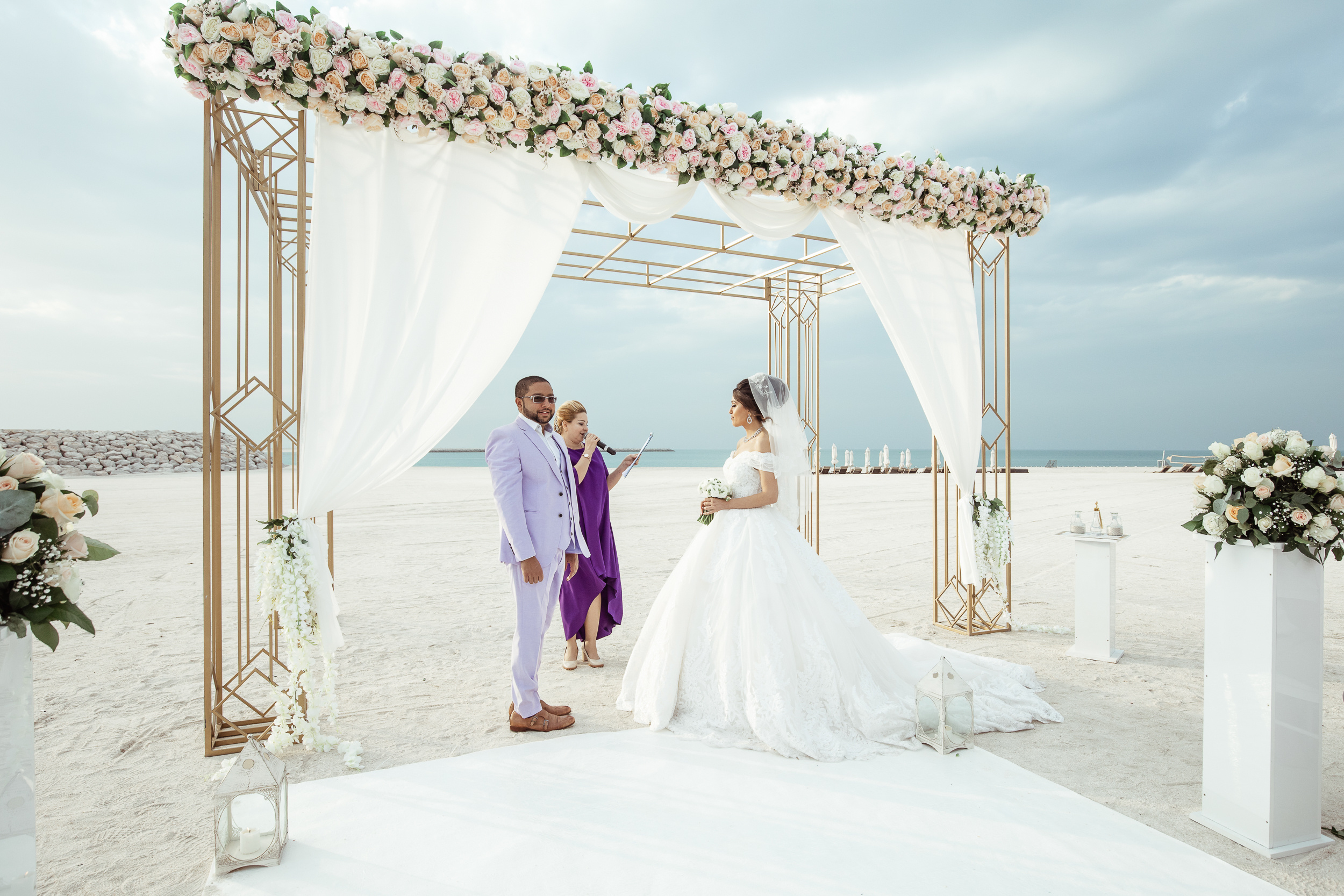 Indian Wedding in UAE. Wedding female photo and video studio in UAE