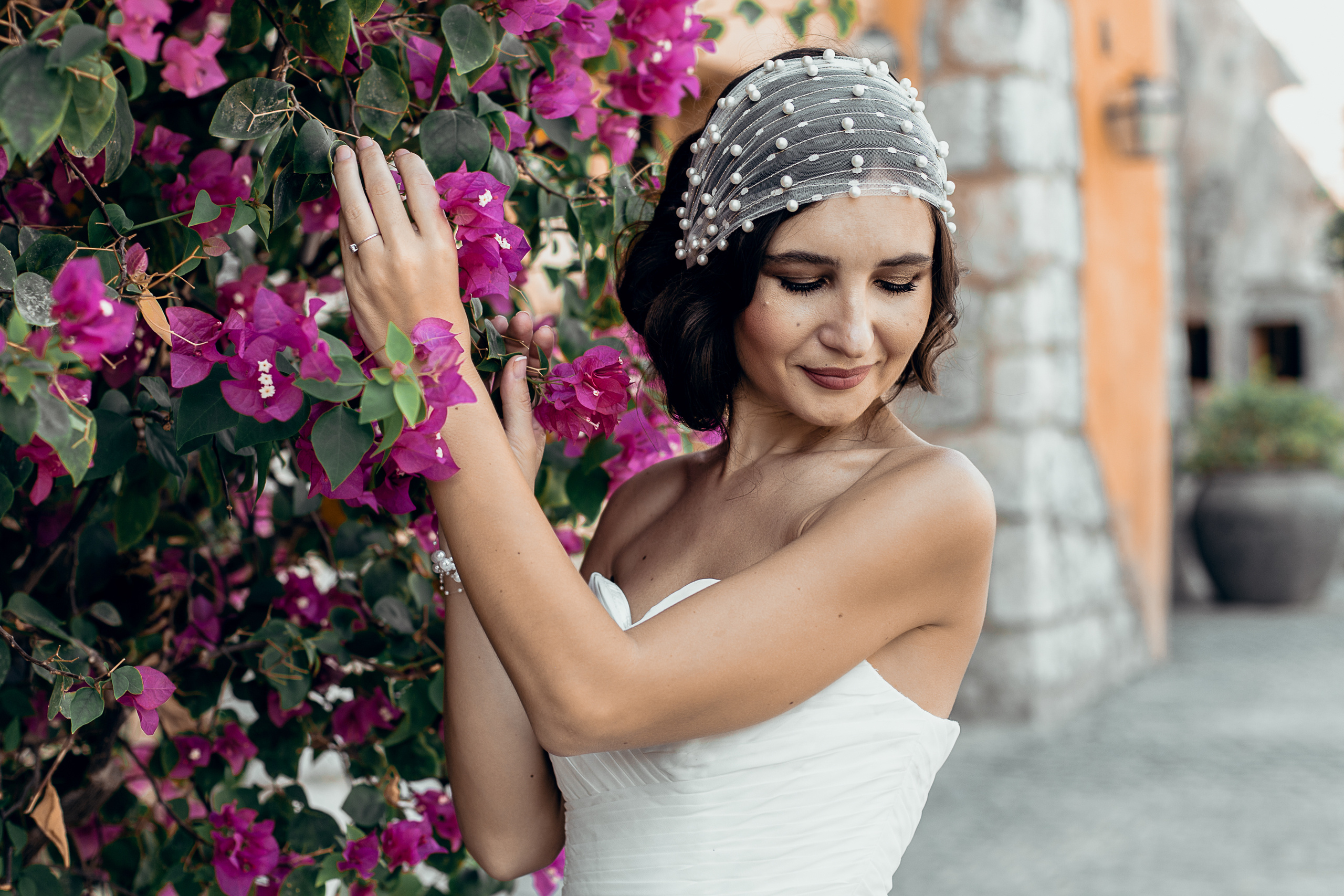 Prewedding photoshoot in Dubai. Wedding female photo and video studio in UAE