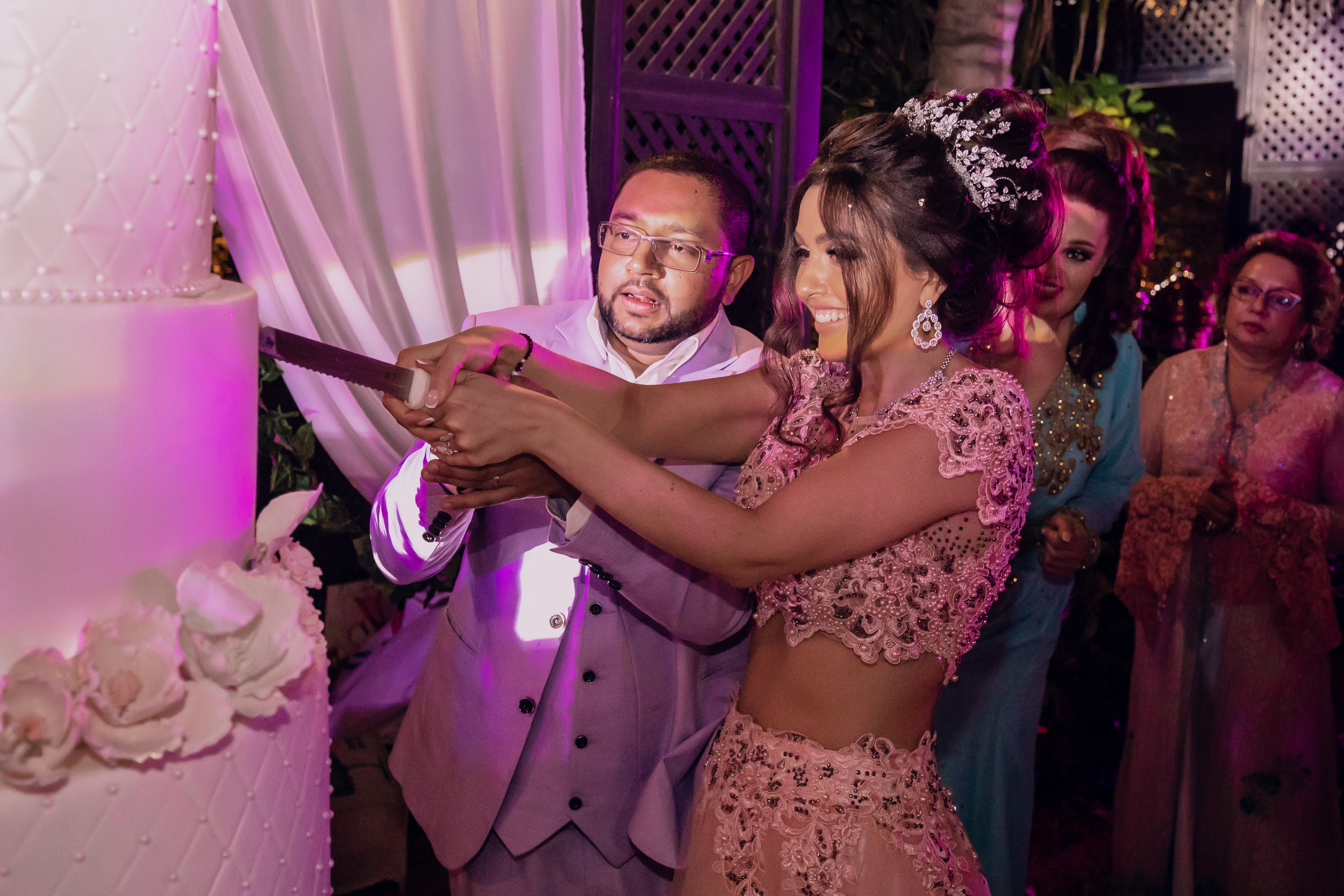 Indian Wedding in UAE. Wedding female photo and video studio in UAE