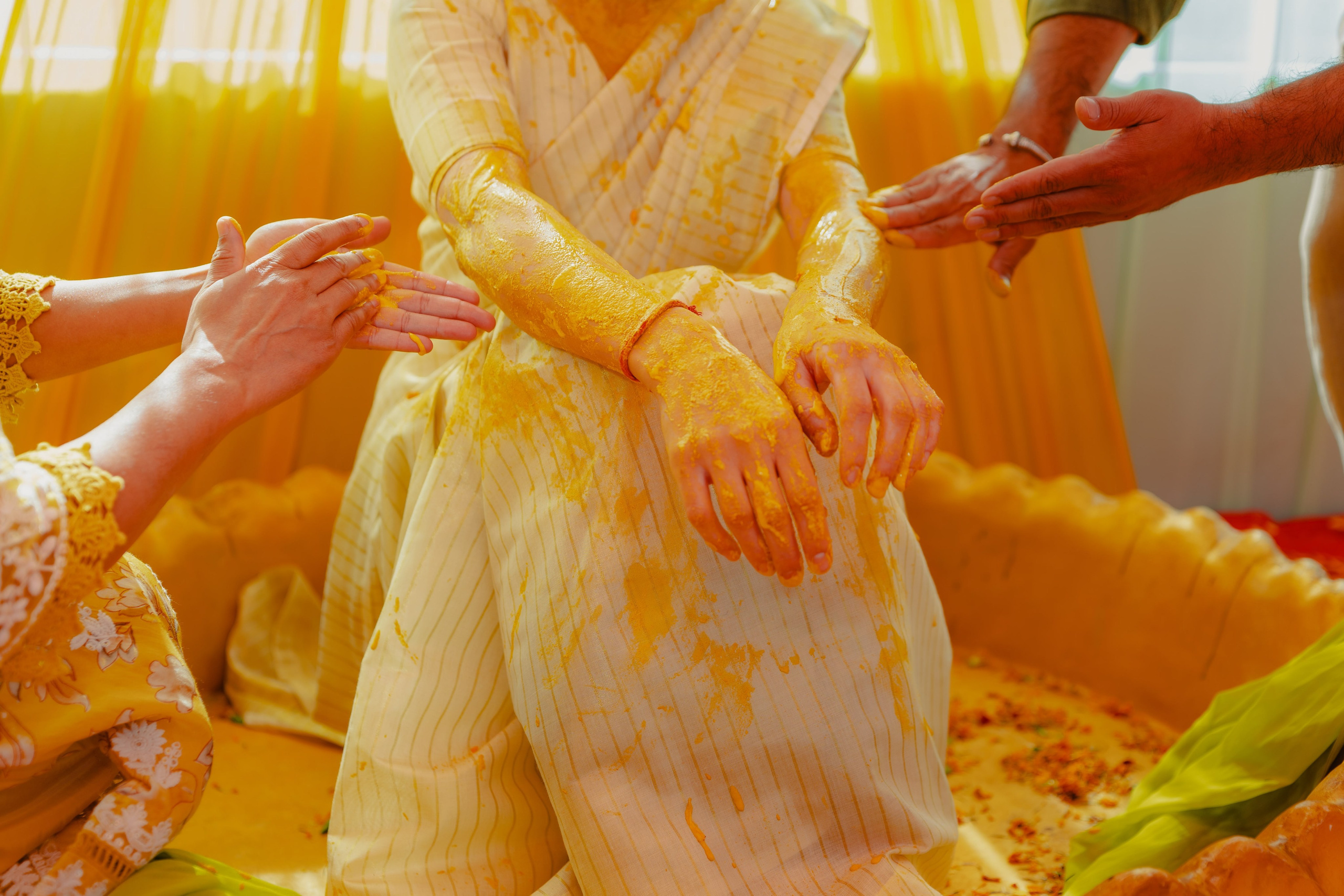 Arti & Akshay. Wedding and Family photographer in india