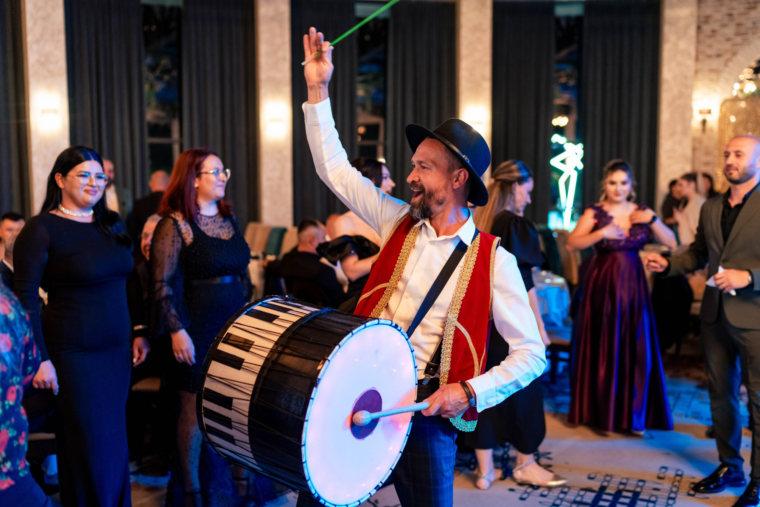 Madalina & Alex. Acasă