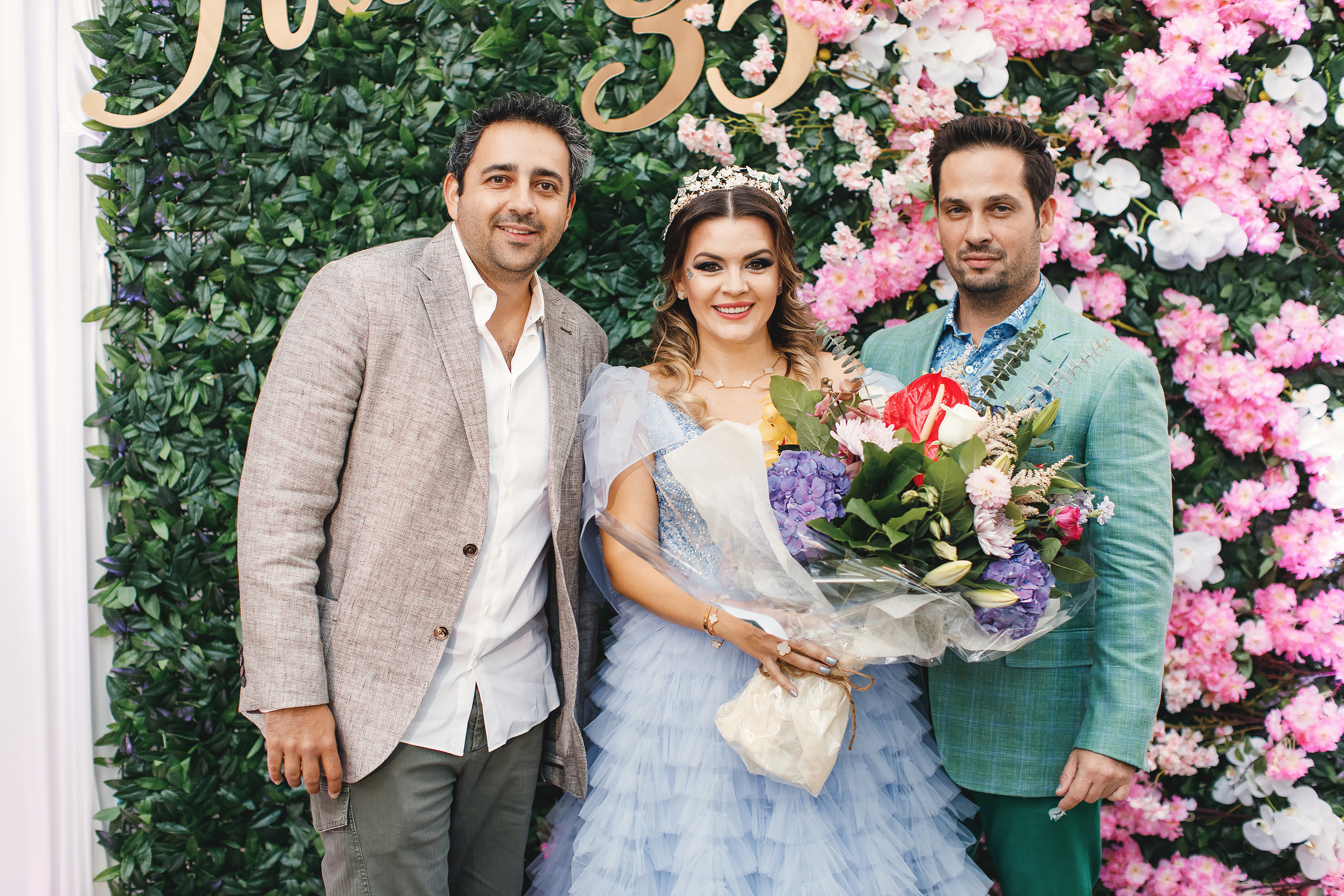 Katrina’s birthday. Wedding family event photographer in Chicago Nick Yushevich