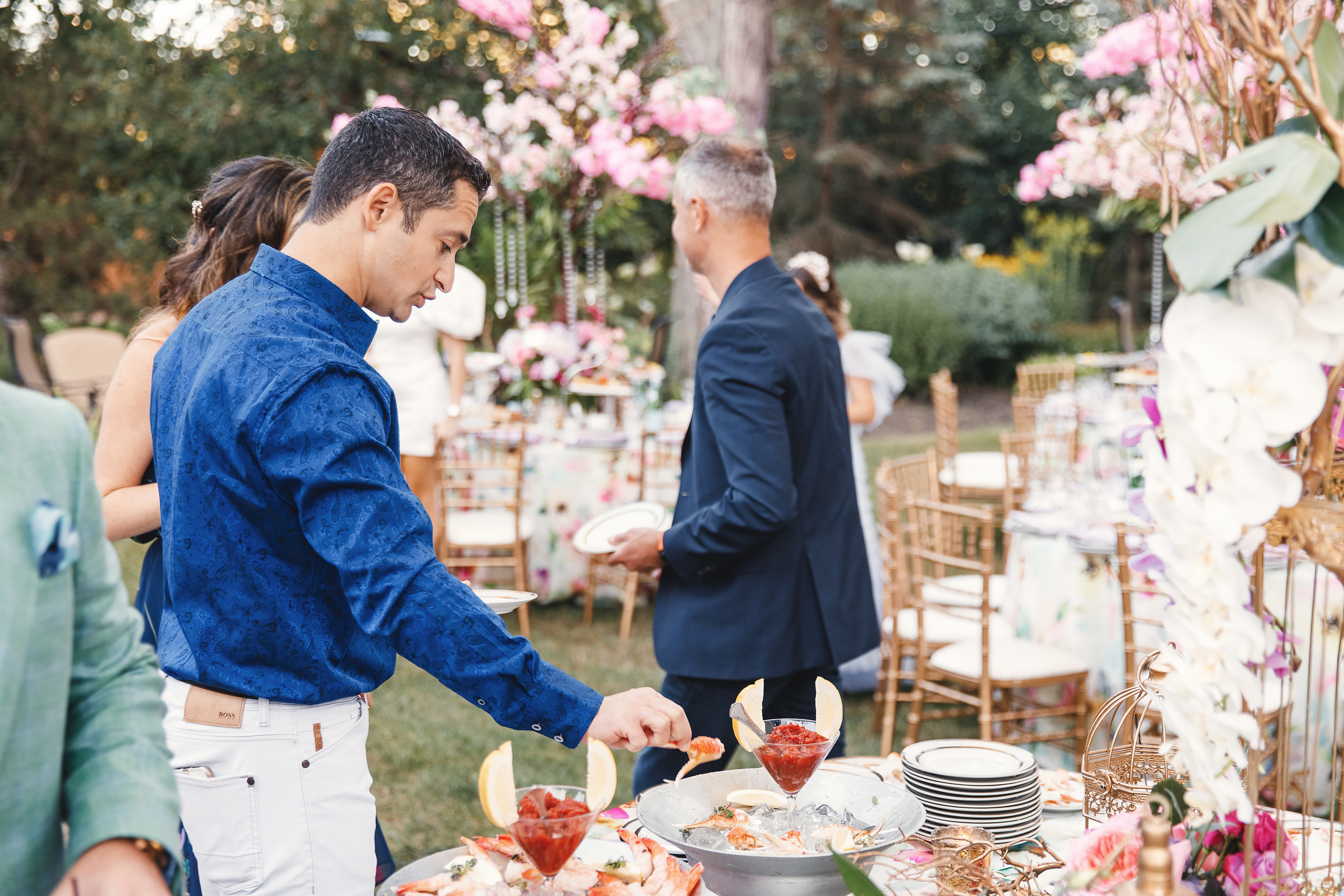 Katrina’s birthday. Wedding family event photographer in Chicago Nick Yushevich