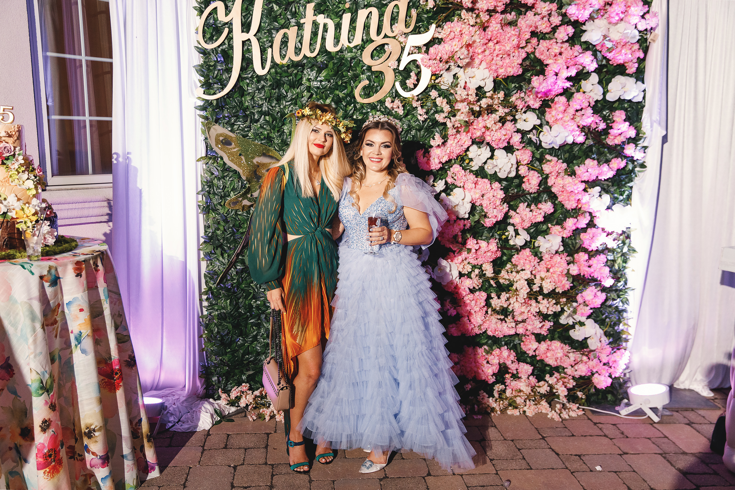 Katrina’s birthday. Wedding family event photographer in Chicago Nick Yushevich