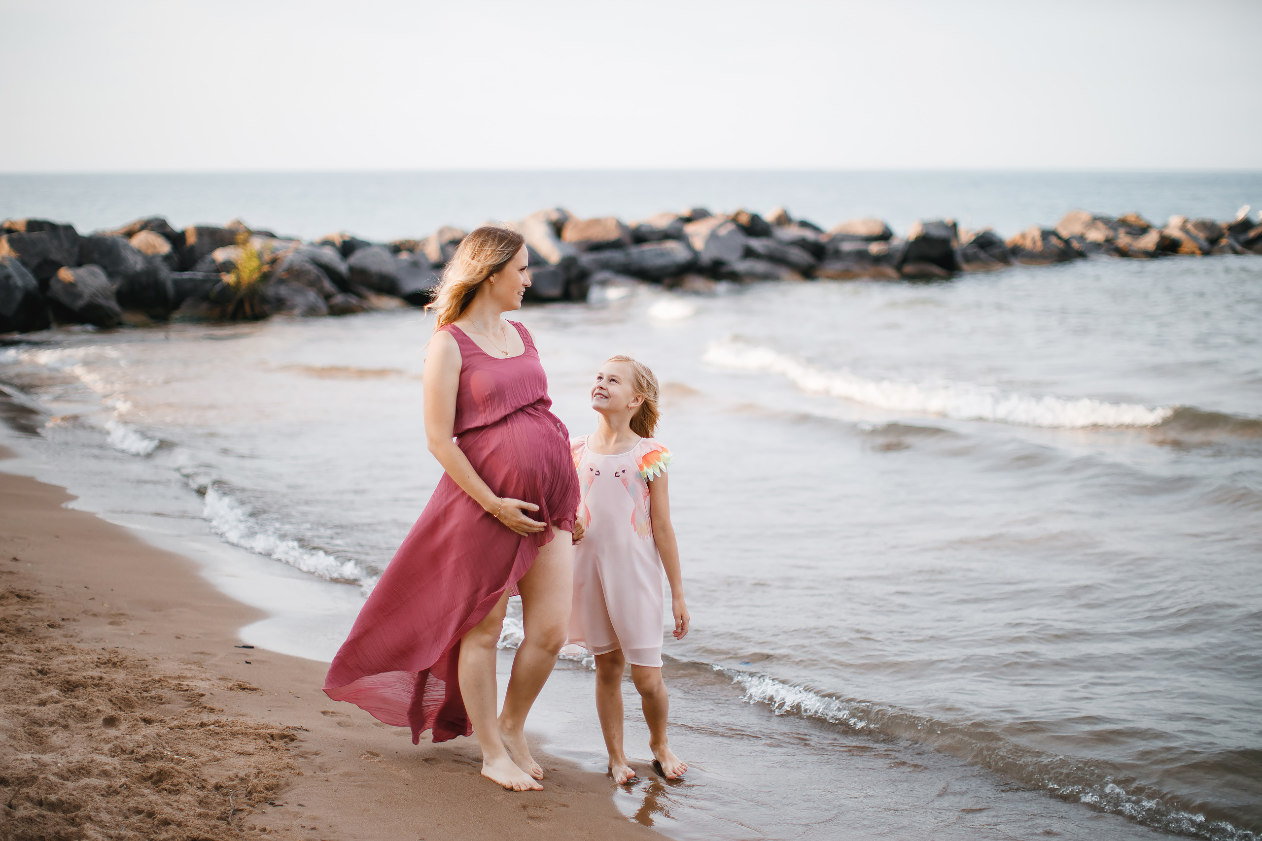 21,06,2020 Walk to the beach. Wedding family event photographer in Chicago Nick Yushevich