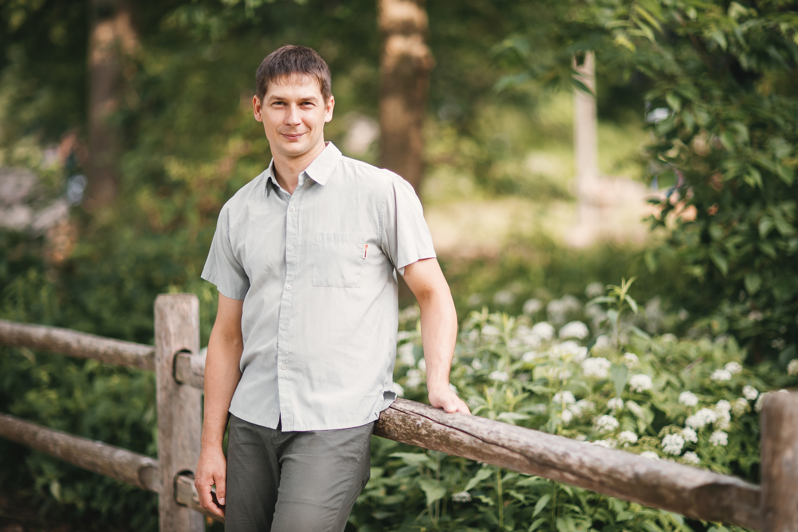 21,06,2020 Walk to the beach. Wedding family event photographer in Chicago Nick Yushevich