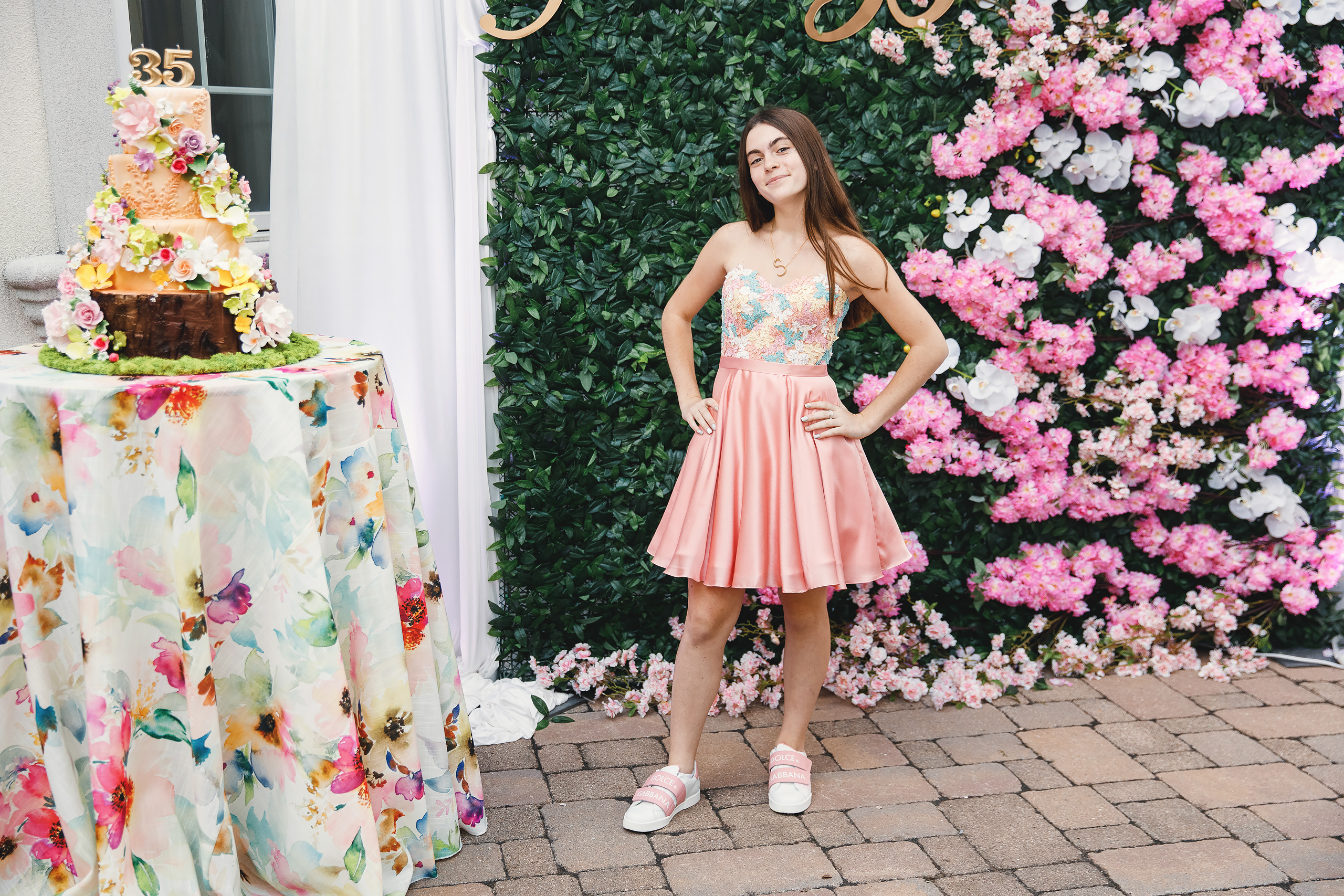 Katrina’s birthday. Wedding family event photographer in Chicago Nick Yushevich