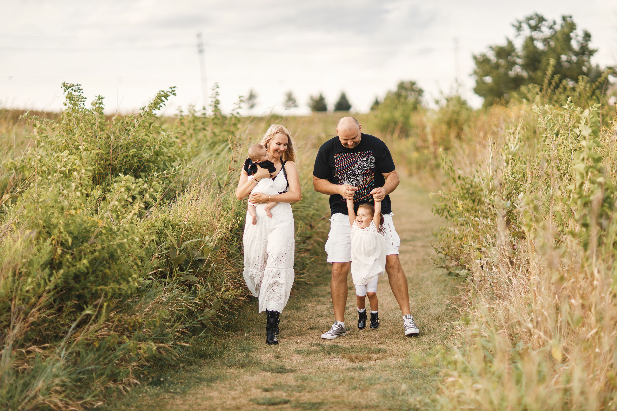 09.06.2020 Family photoshoot. Wedding family event photographer in Chicago Nick Yushevich