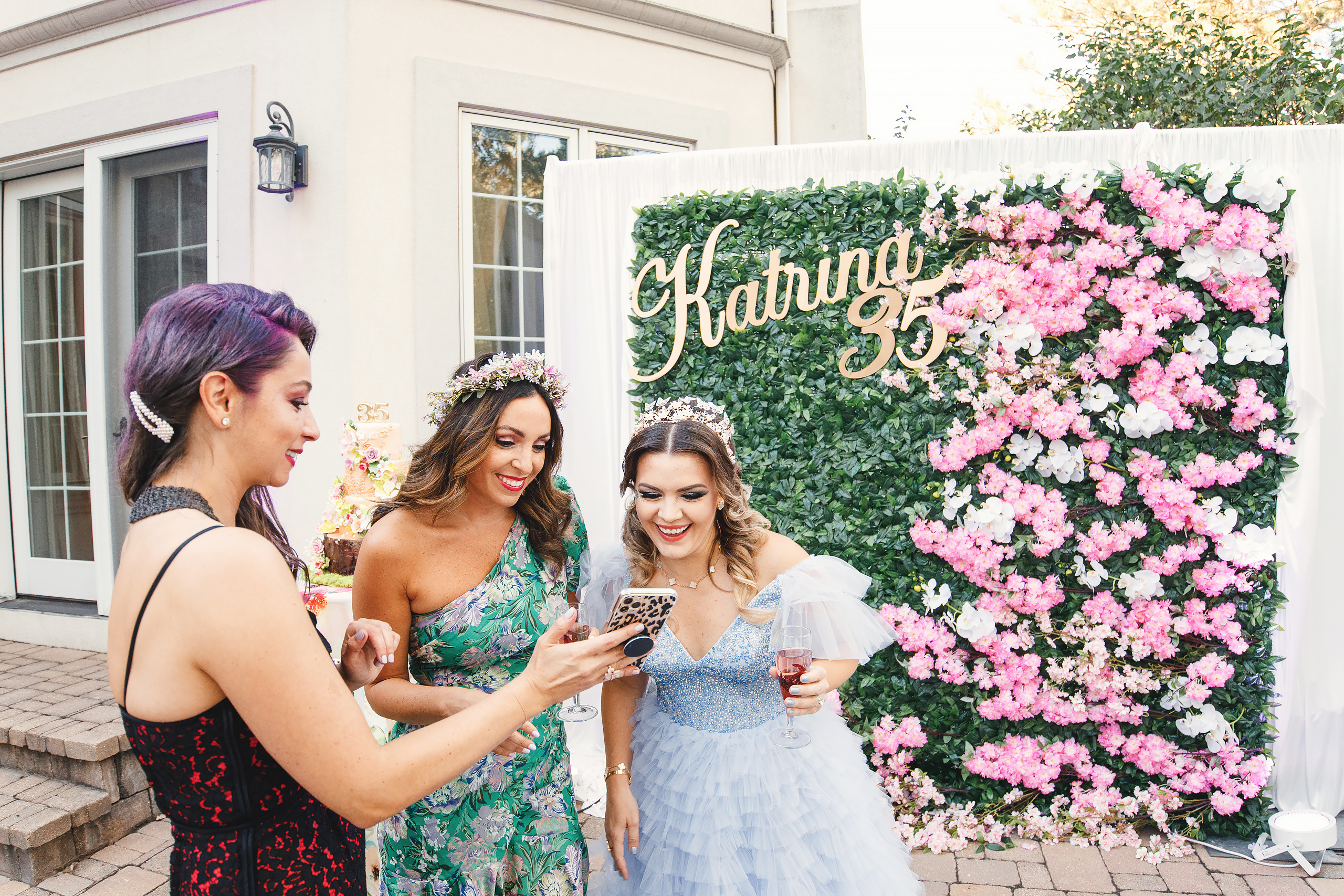 Katrina’s birthday. Wedding family event photographer in Chicago Nick Yushevich