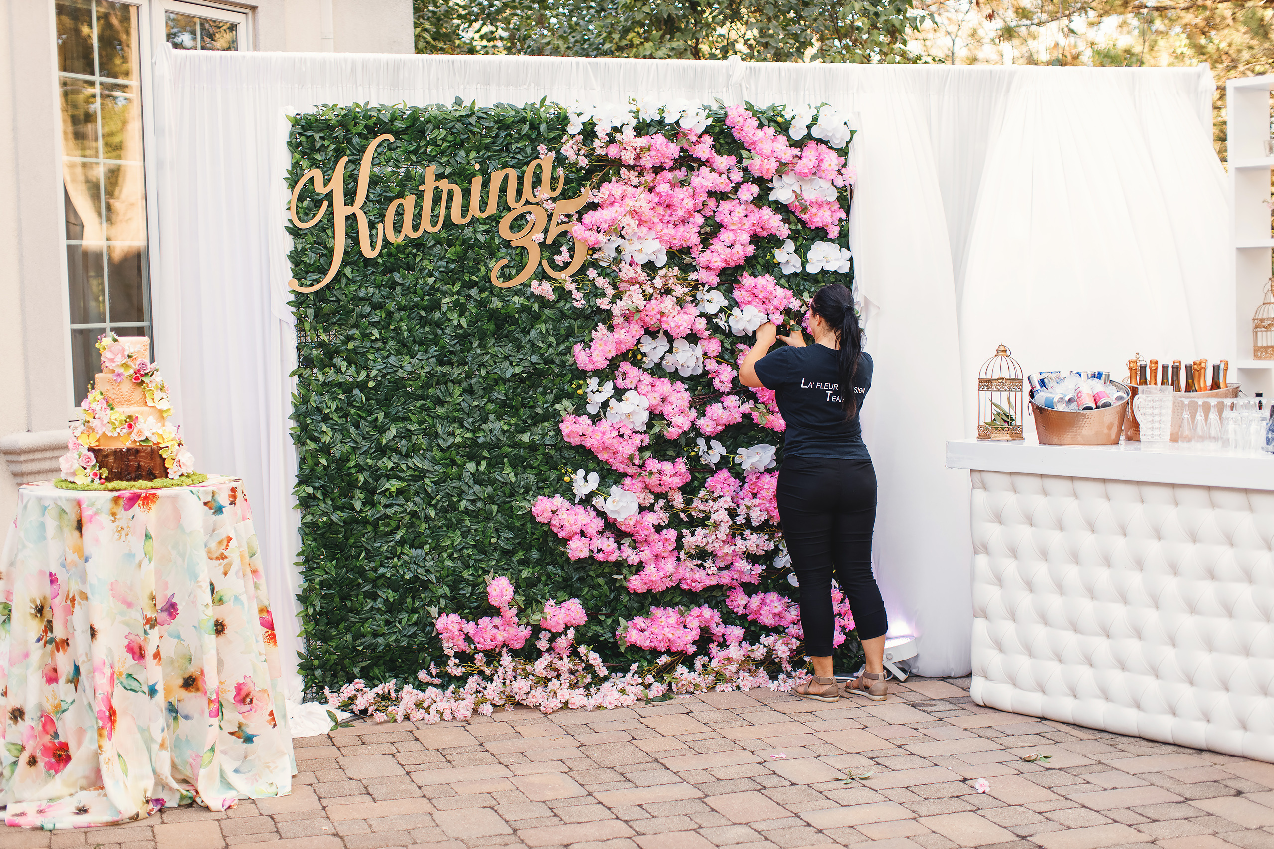 Katrina’s birthday. Wedding family event photographer in Chicago Nick Yushevich