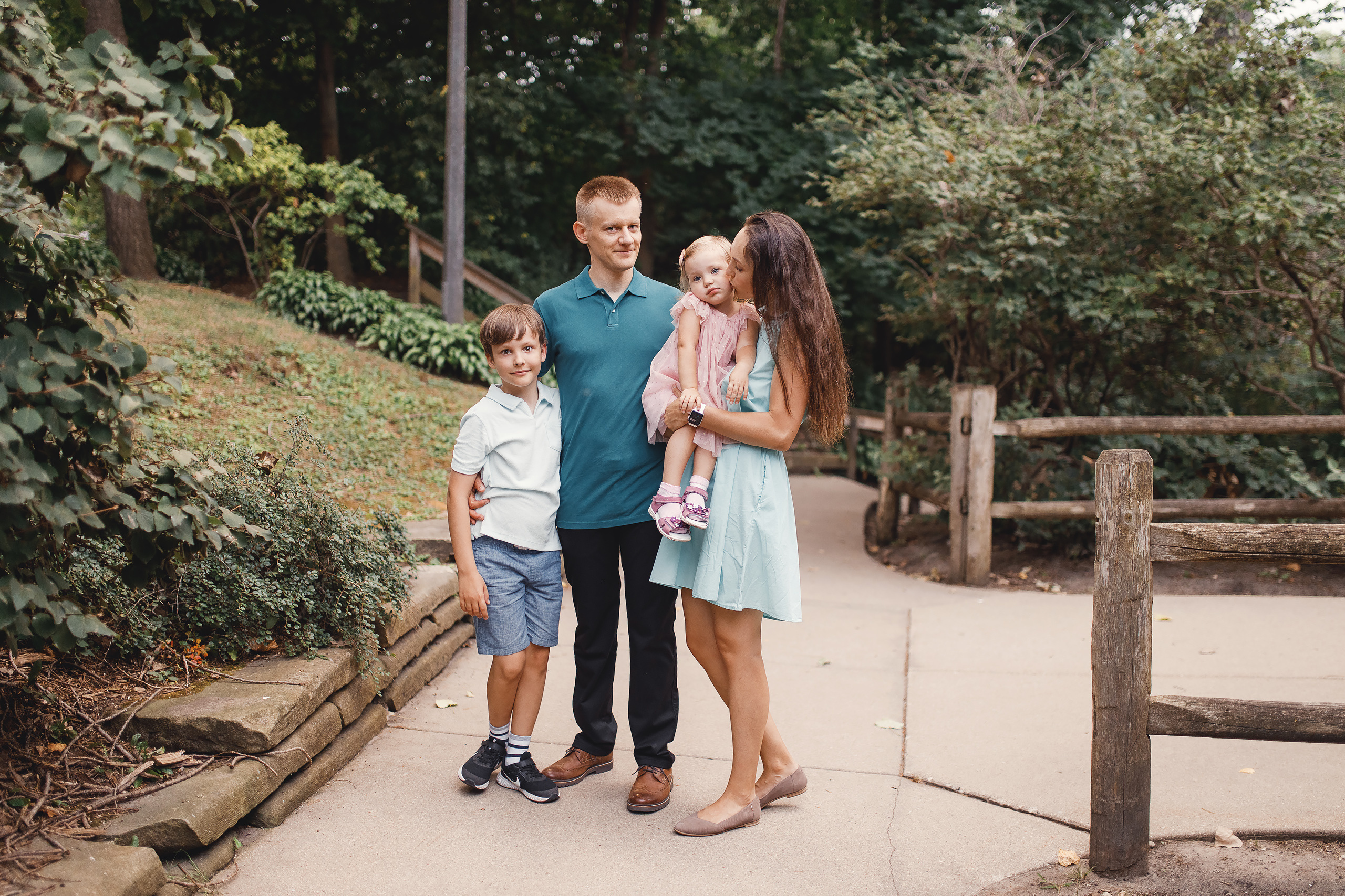 08.09.2020 Family photoshoot. Wedding family event photographer in Chicago Nick Yushevich