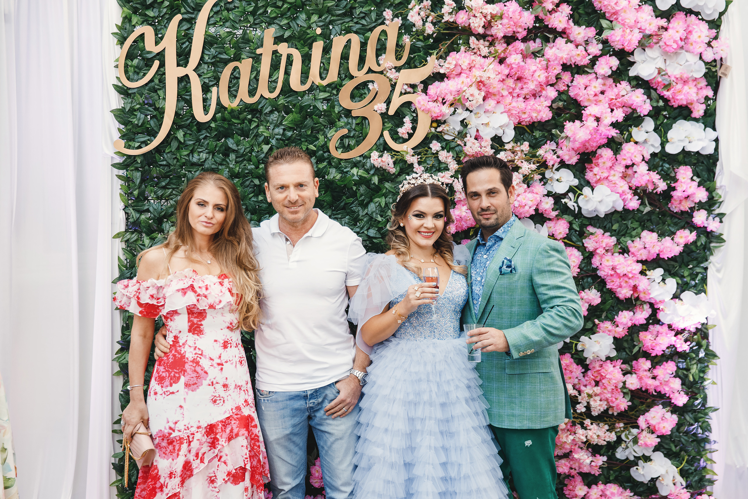 Katrina’s birthday. Wedding family event photographer in Chicago Nick Yushevich