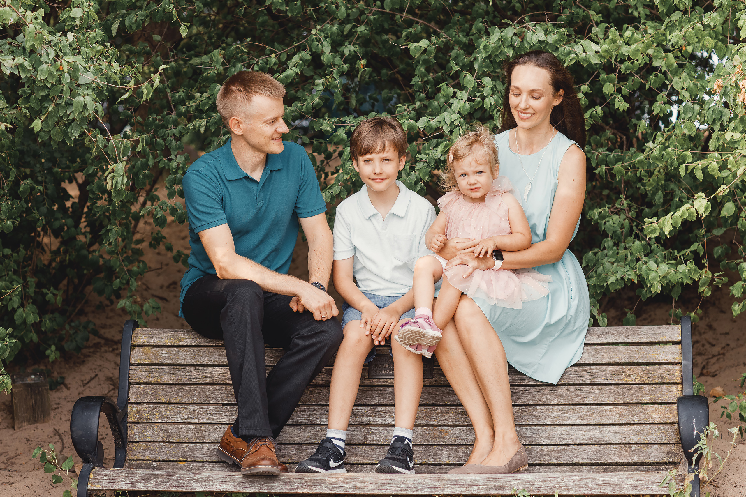 08.09.2020 Family photoshoot. Wedding family event photographer in Chicago Nick Yushevich