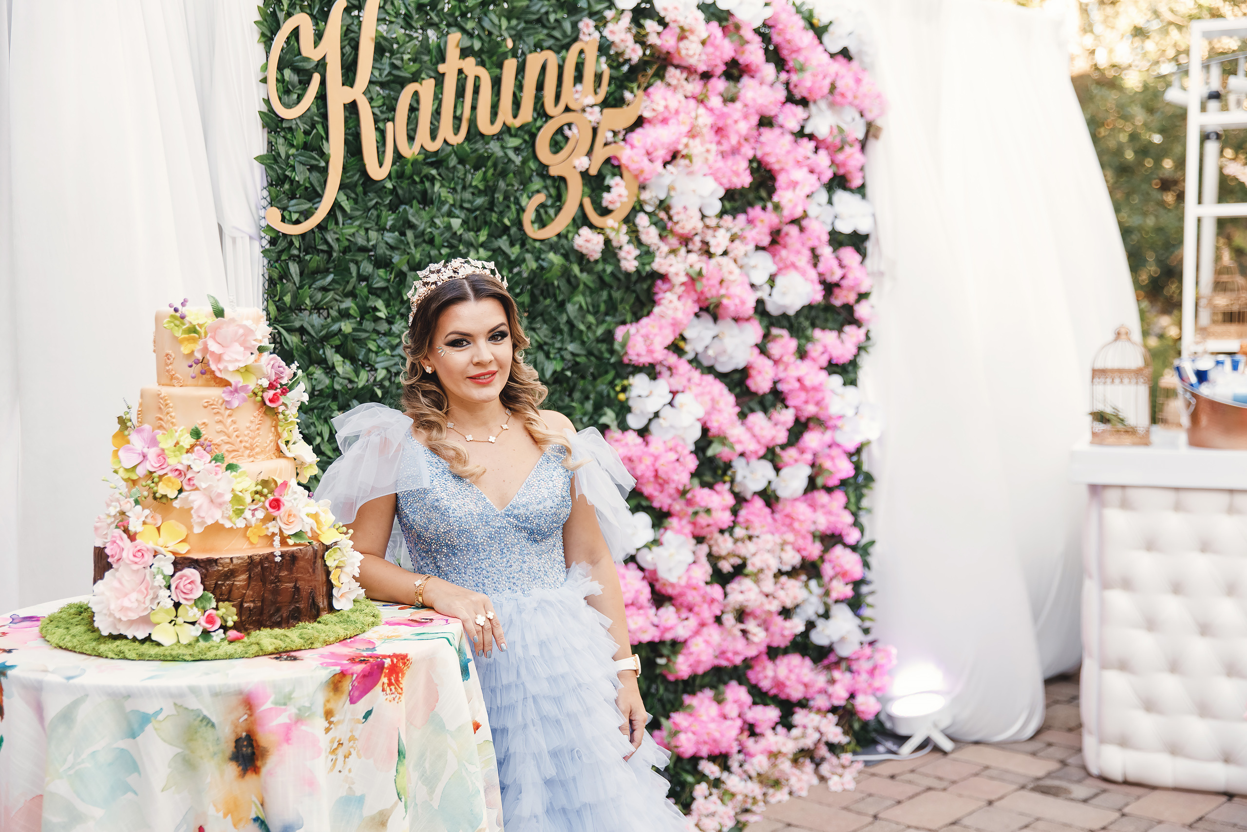 Katrina’s birthday. Wedding family event photographer in Chicago Nick Yushevich