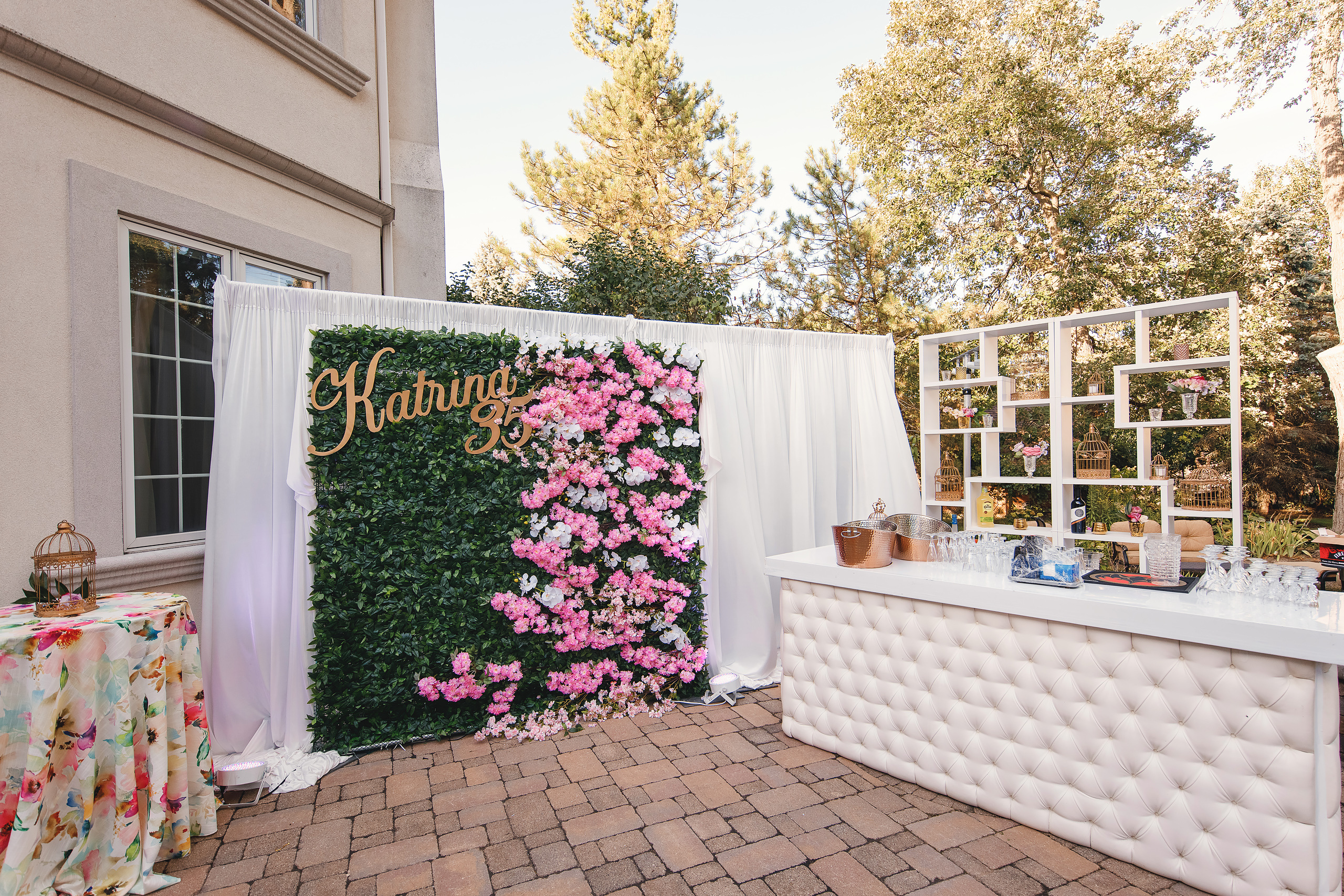 Katrina’s birthday. Wedding family event photographer in Chicago Nick Yushevich