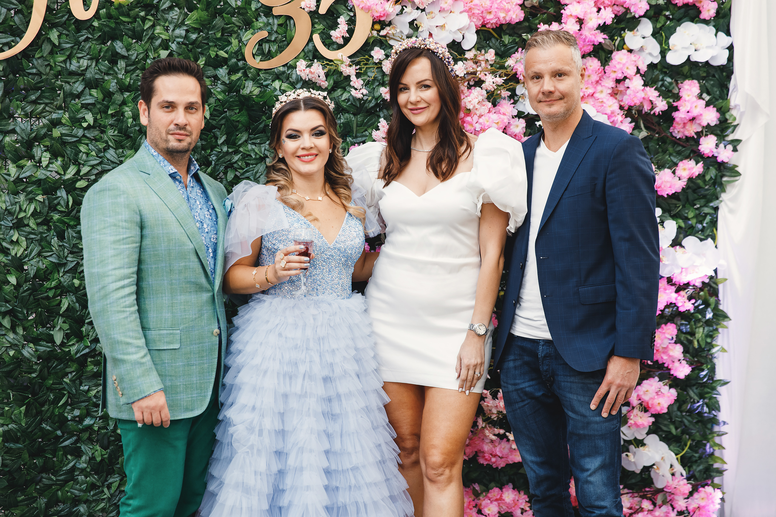 Katrina’s birthday. Wedding family event photographer in Chicago Nick Yushevich