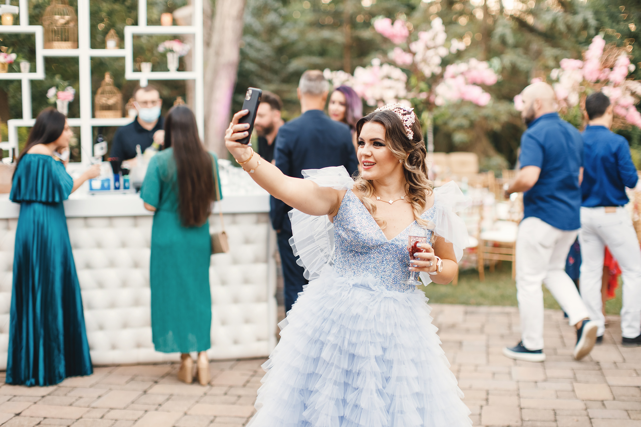 Katrina’s birthday. Wedding family event photographer in Chicago Nick Yushevich