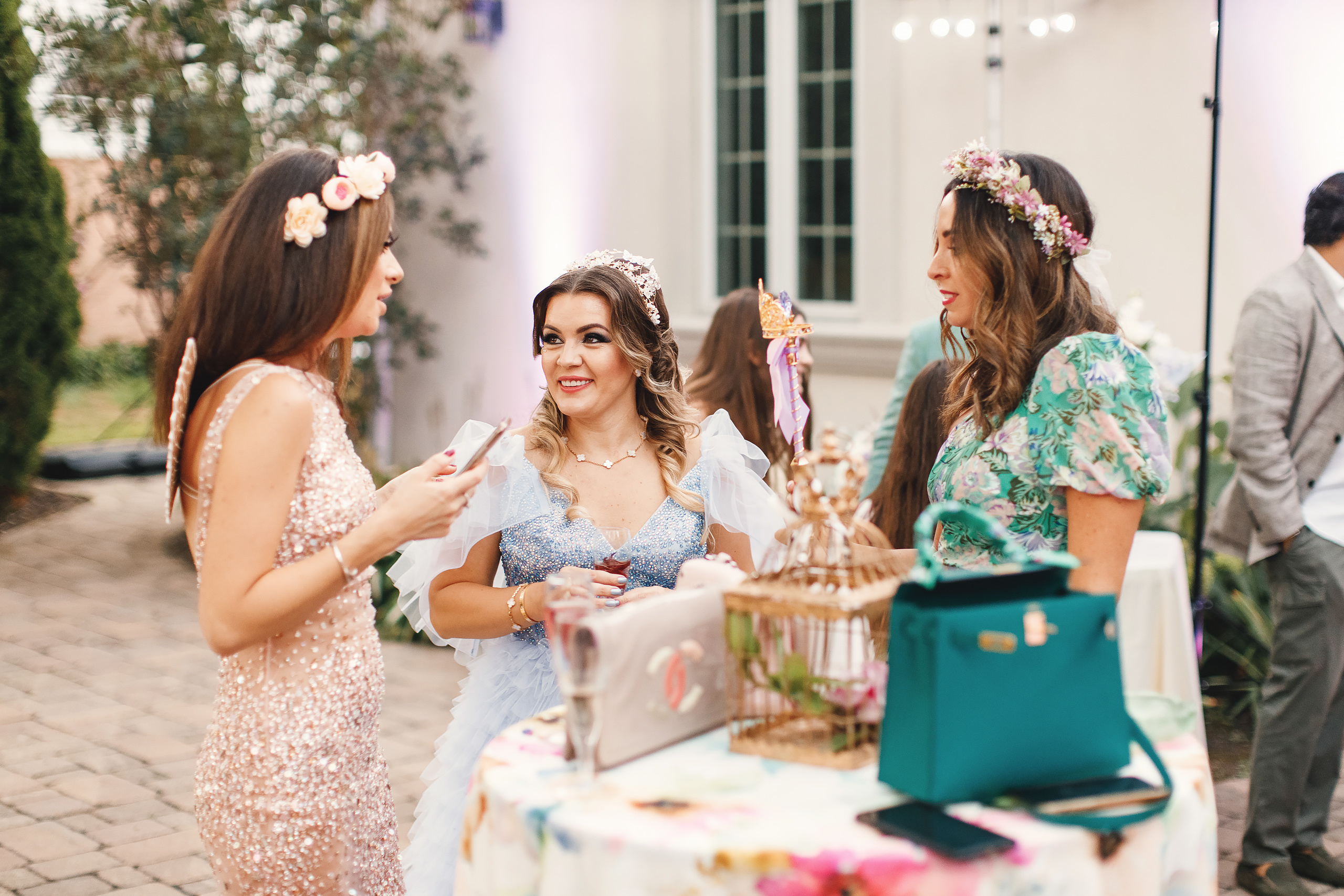 Katrina’s birthday. Wedding family event photographer in Chicago Nick Yushevich