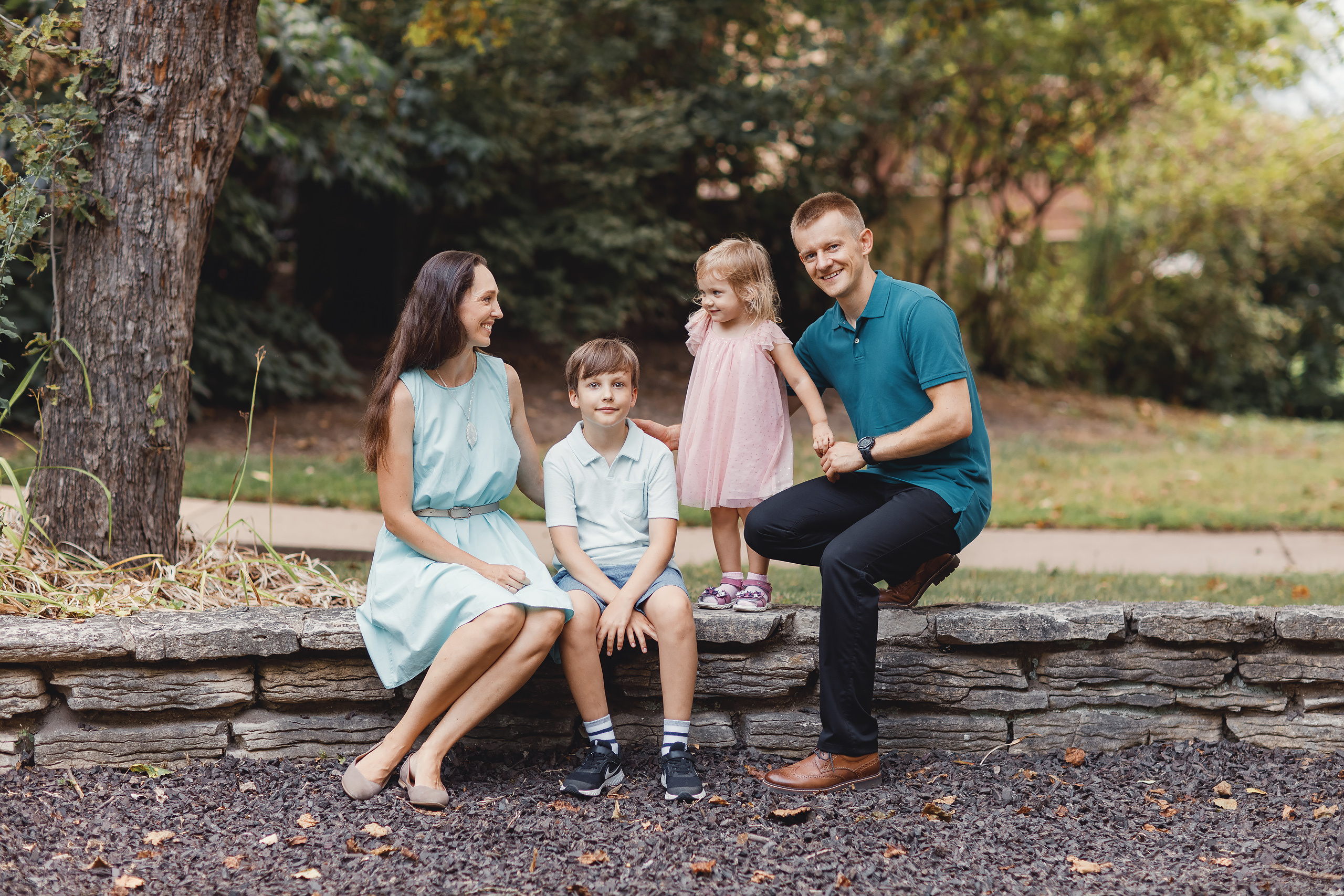 08.09.2020 Family photoshoot. Wedding family event photographer in Chicago Nick Yushevich