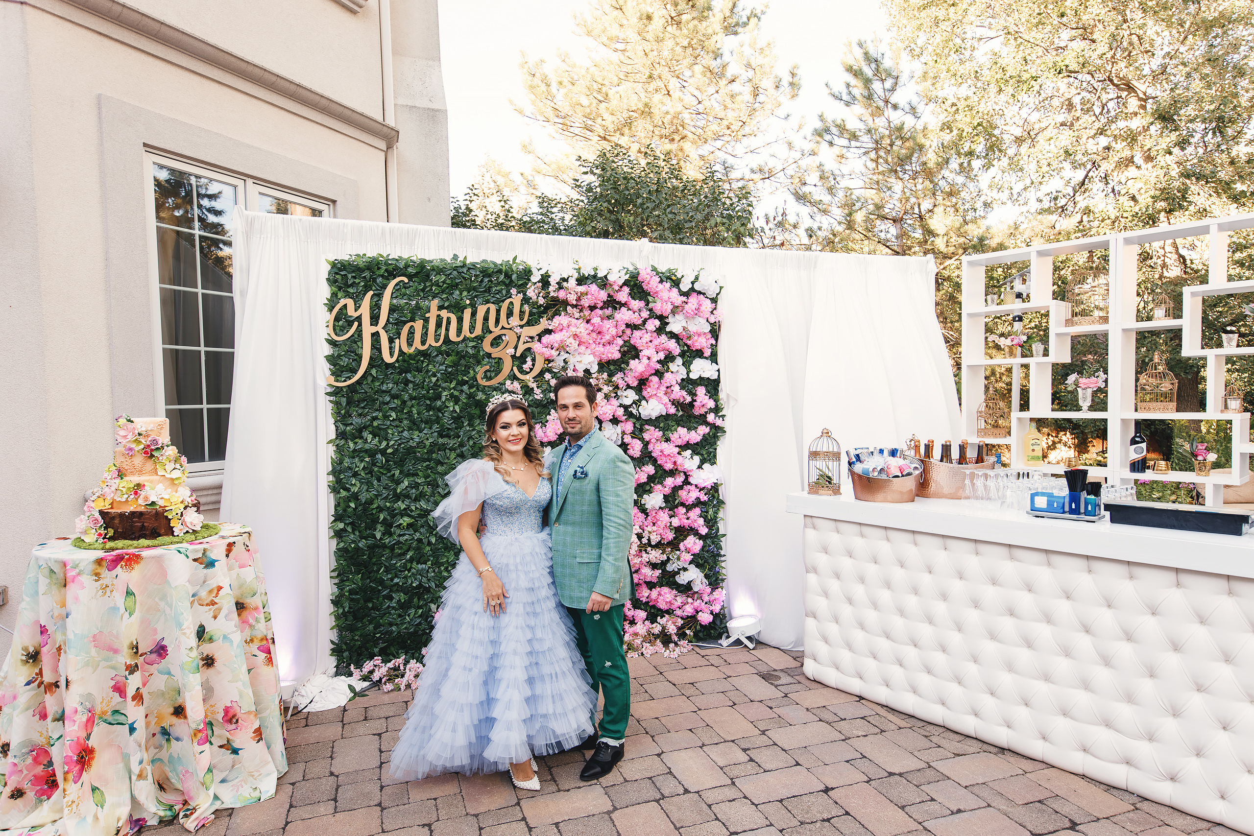 Katrina’s birthday. Wedding family event photographer in Chicago Nick Yushevich