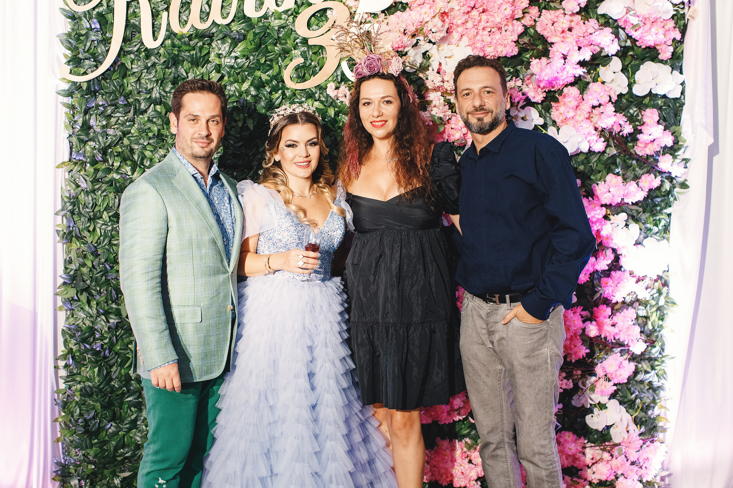 Katrina’s birthday. Wedding family event photographer in Chicago Nick Yushevich