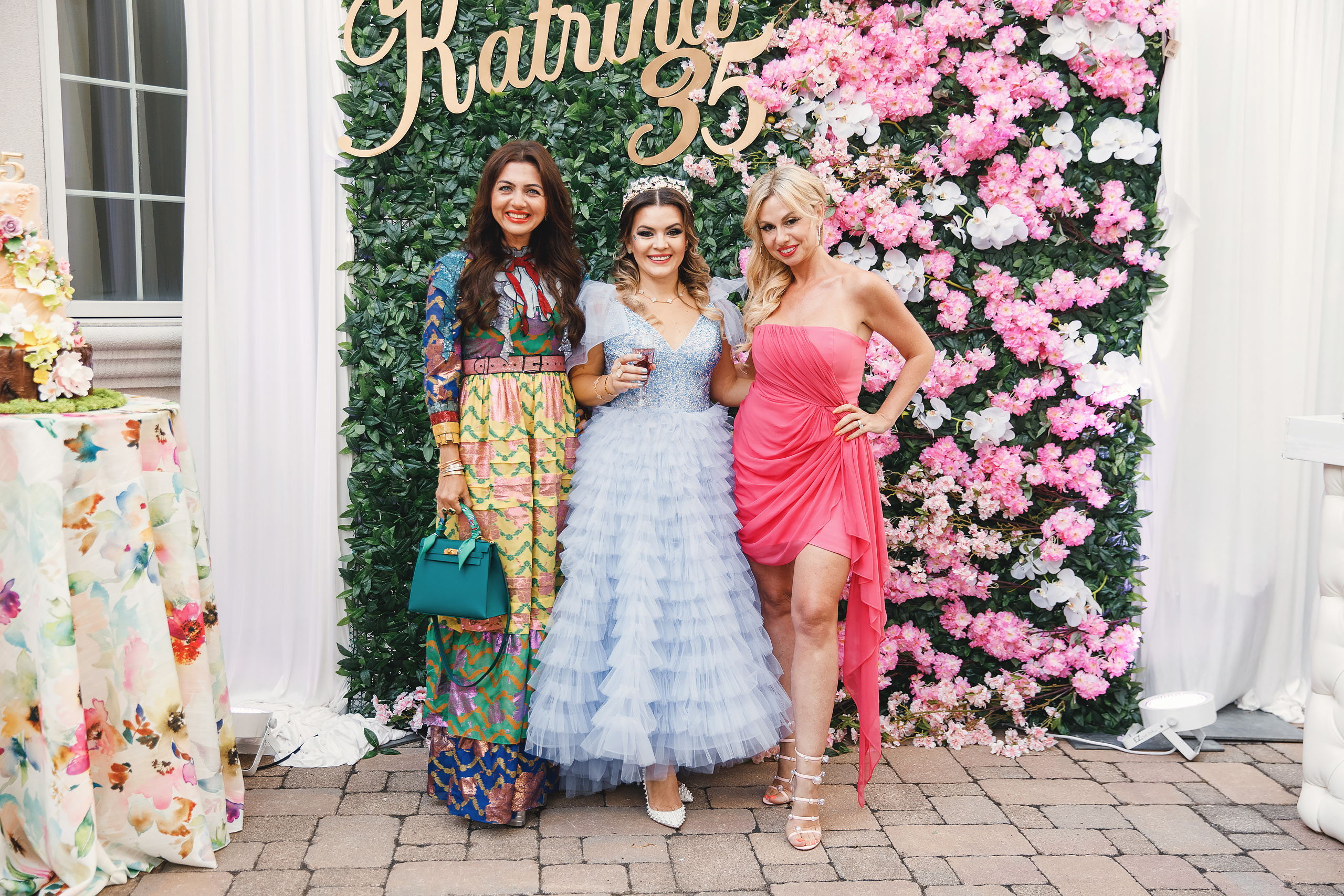 Katrina’s birthday. Wedding family event photographer in Chicago Nick Yushevich