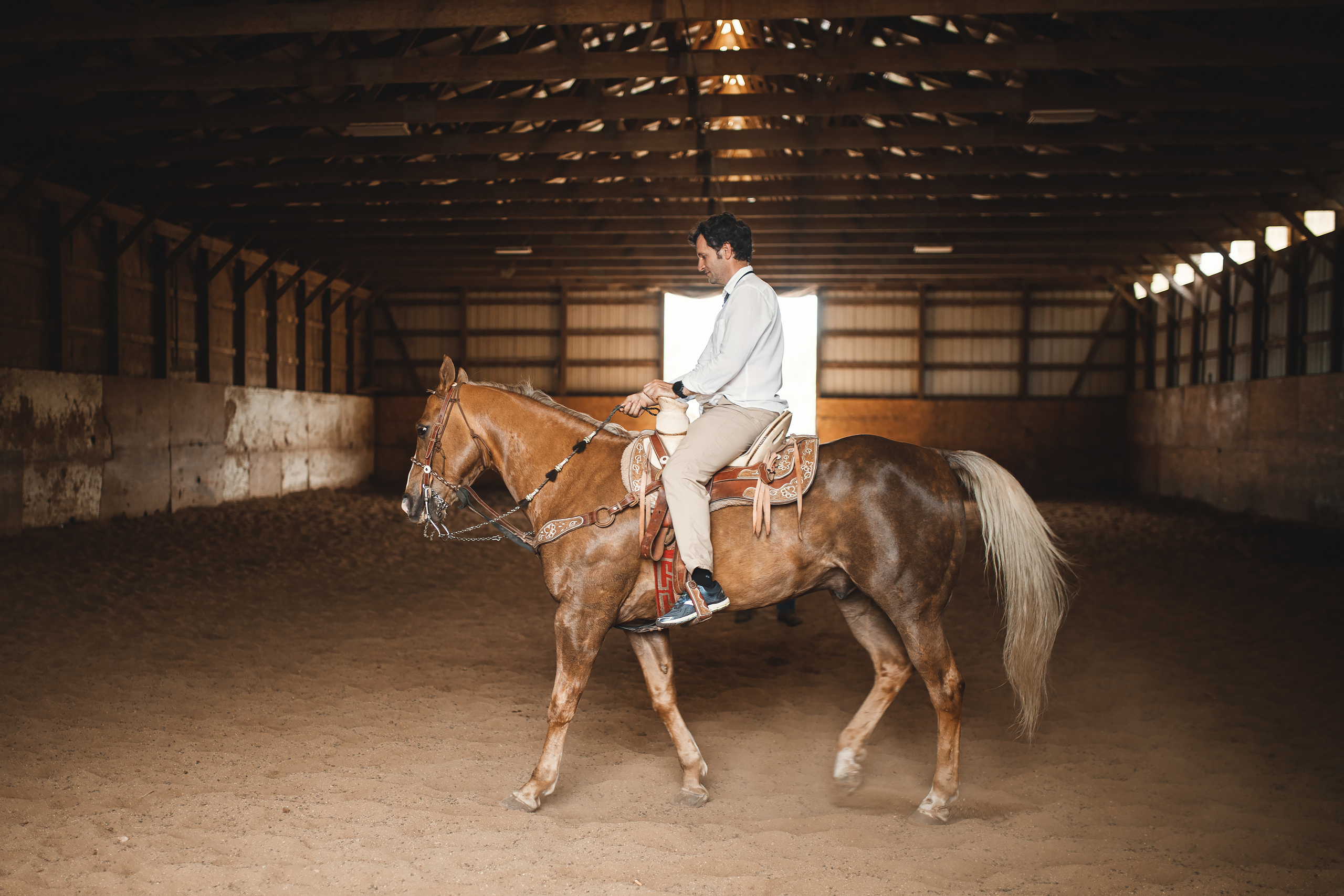 05.24.2020 Horse Farm. Wedding family event photographer in Chicago Nick Yushevich